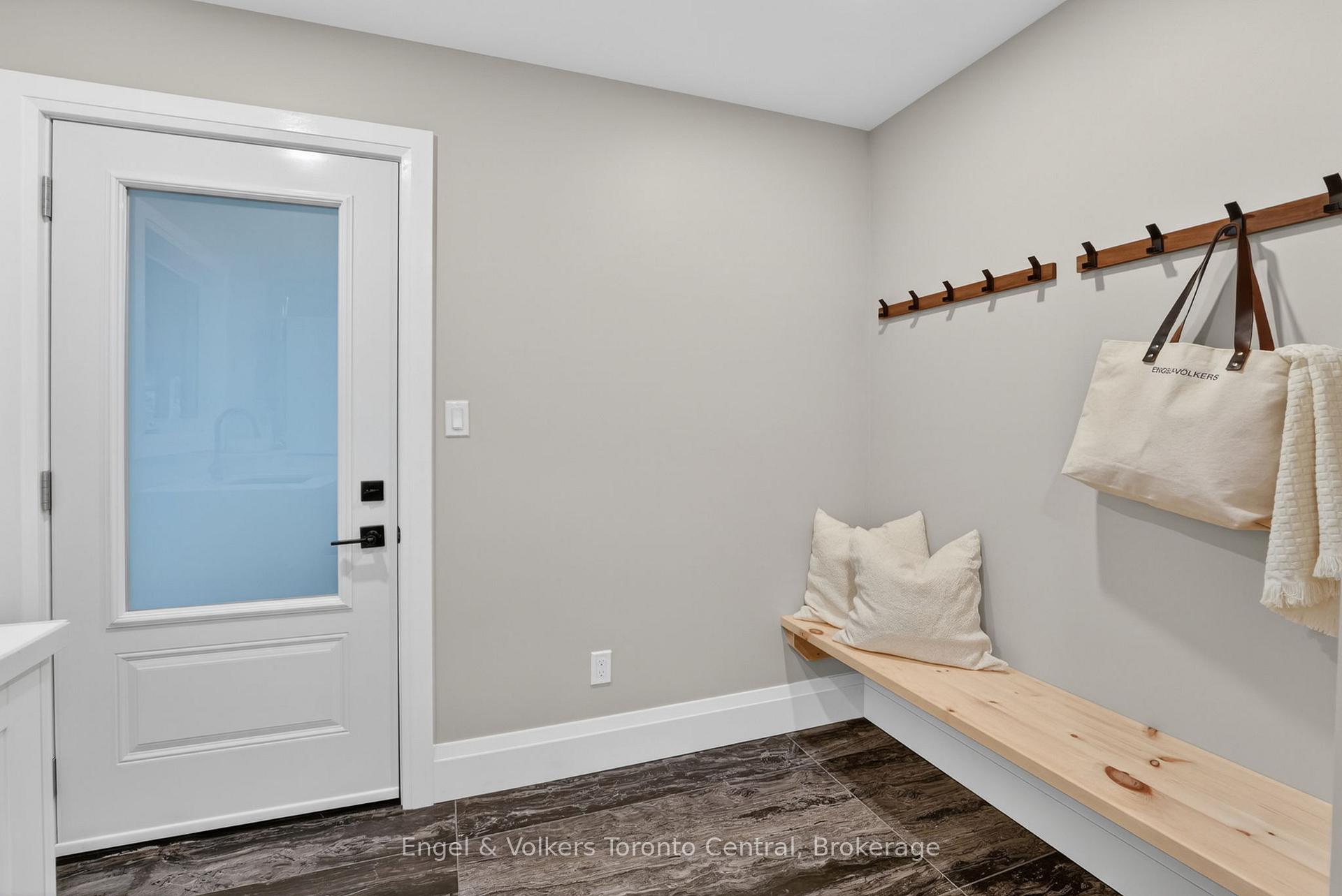Photo 25 of 1093 Highway 141 Drive, Seguin — HOMEH