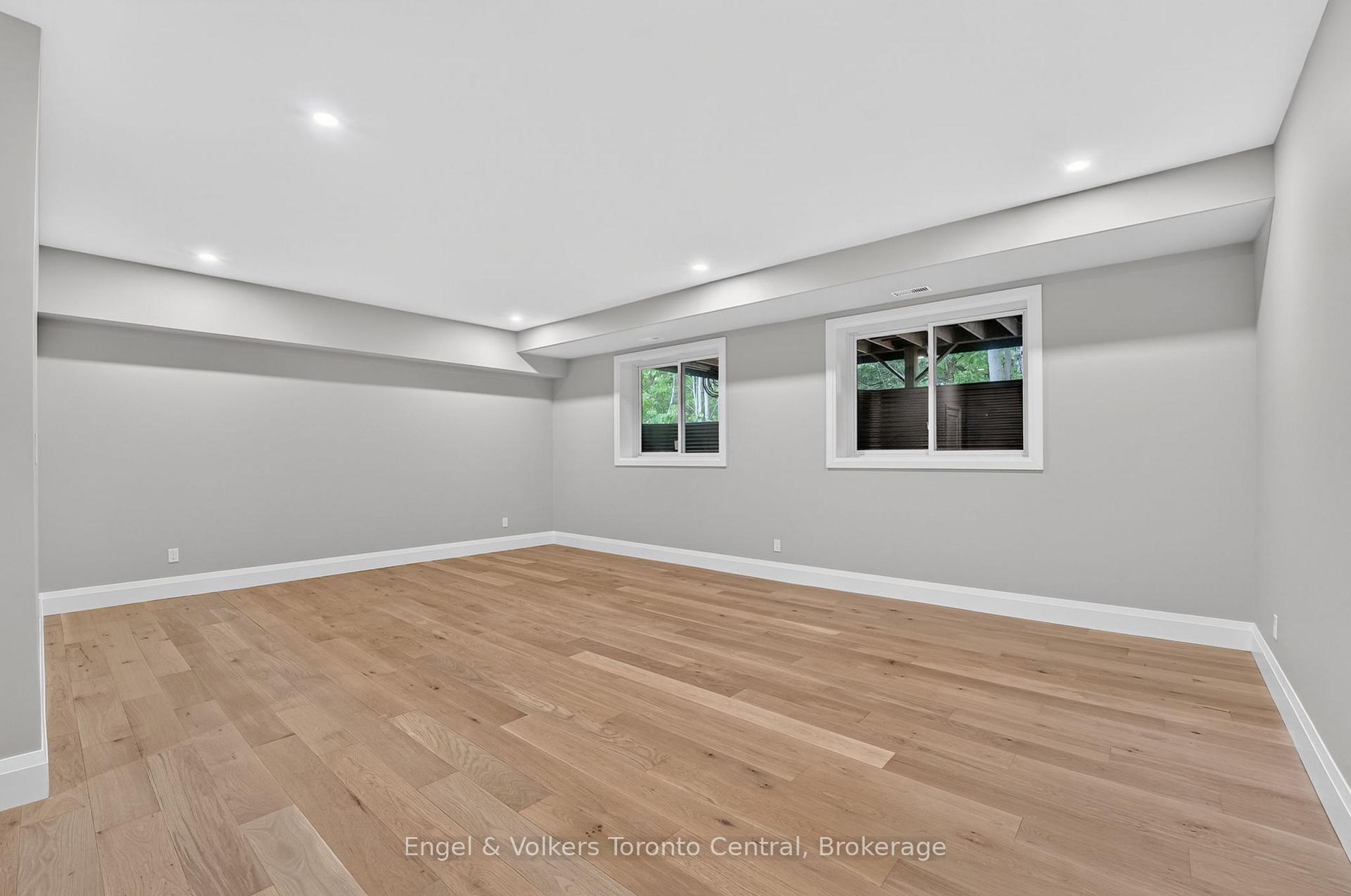 Photo 32 of 1093 Highway 141 Drive, Seguin — HOMEH