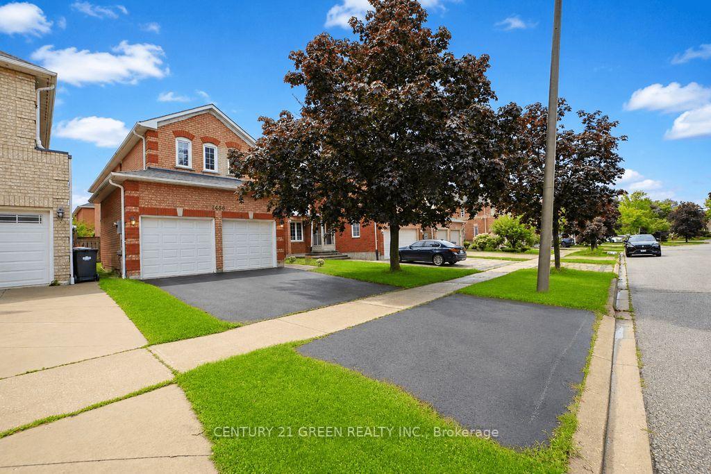 Photo 4 of 1446 Grossi Street, Mississauga, East Credit — HOMEH