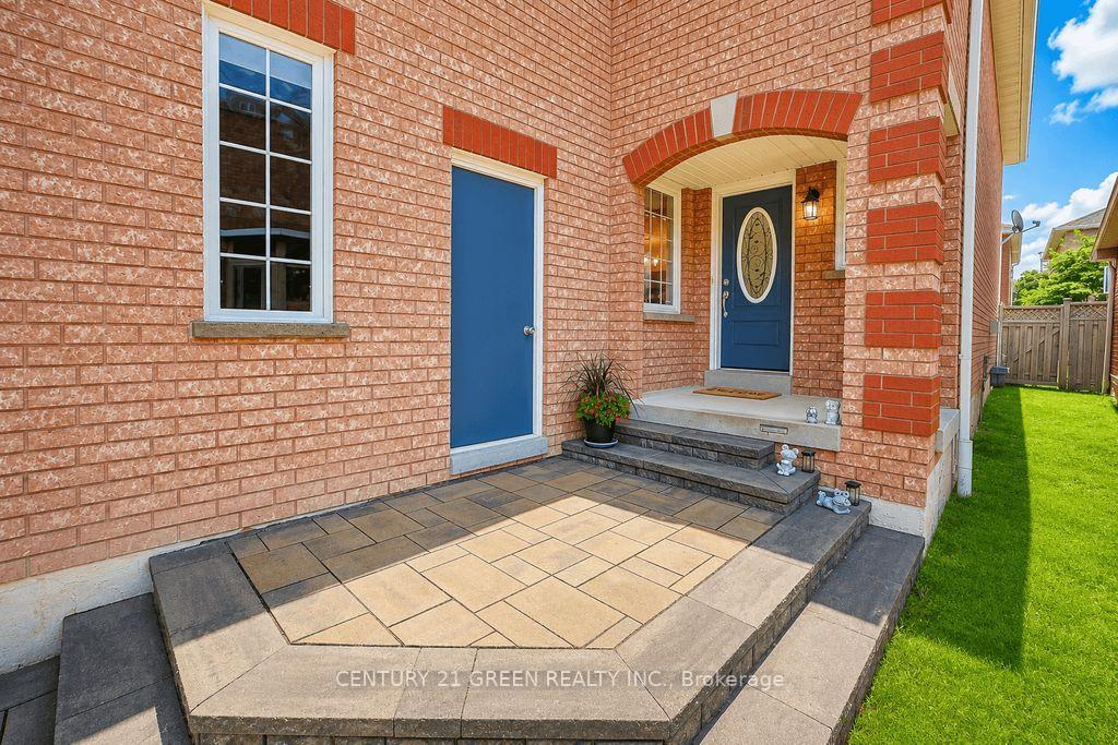 Photo 5 of 1446 Grossi Street, Mississauga, East Credit — HOMEH