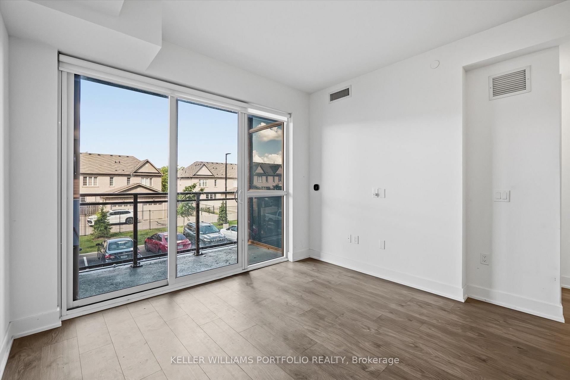 Photo 35 of Unit 229, 2343 Khalsa Gate, Oakville, Westmount — HOMEH