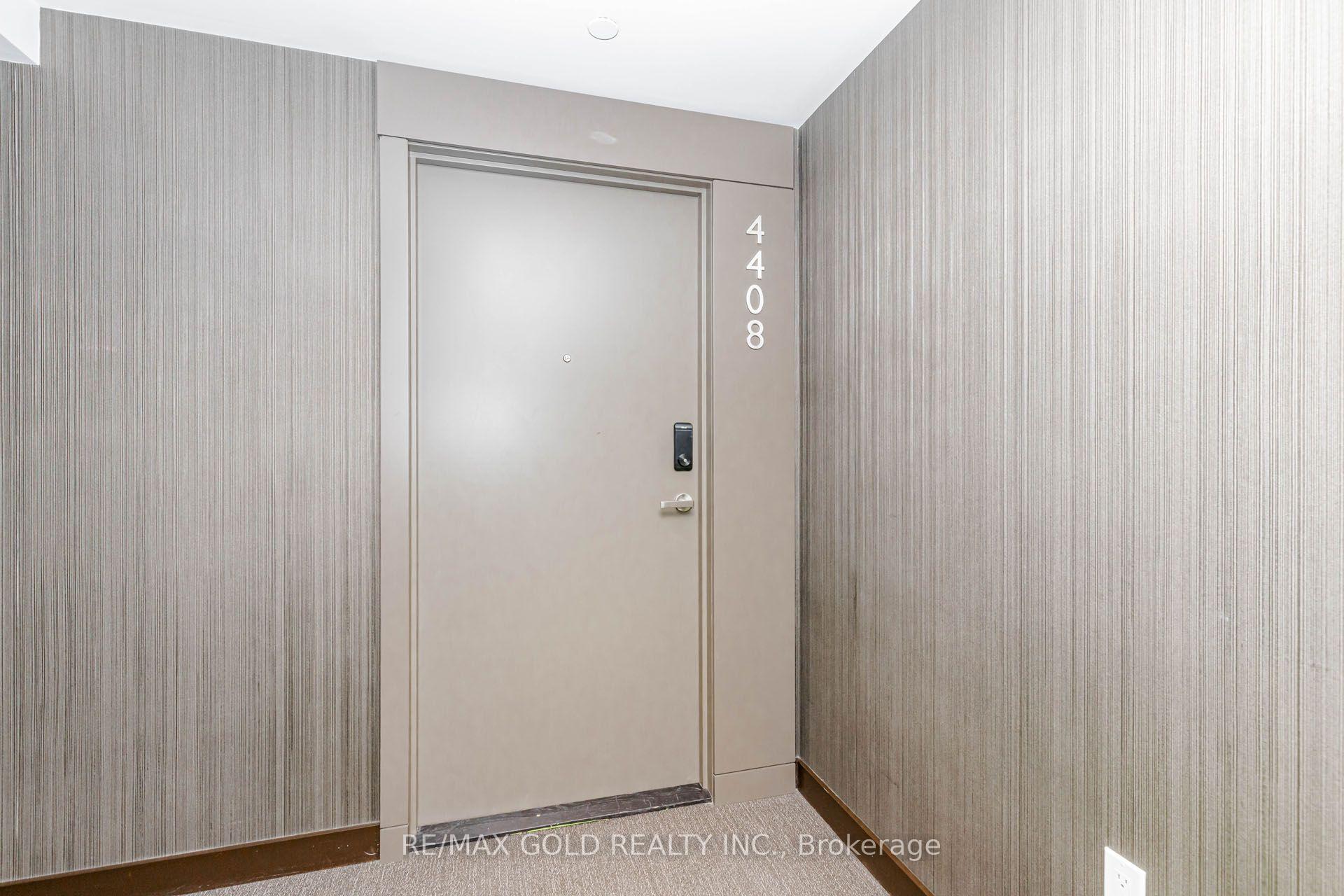 Photo 10 of Unit 4408, 448 Burnhamthorpe Road, Mississauga, City Centre — HOMEH