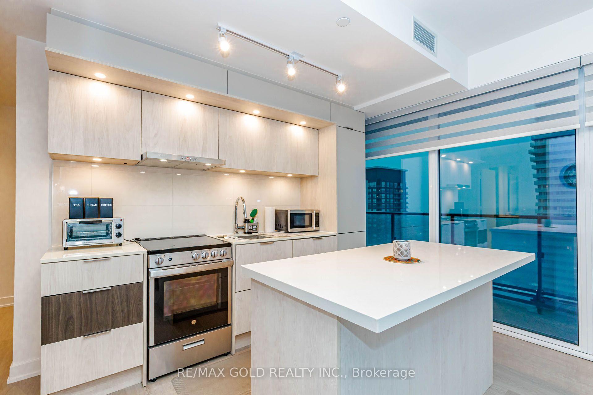 Photo 16 of Unit 4408, 448 Burnhamthorpe Road, Mississauga, City Centre — HOMEH