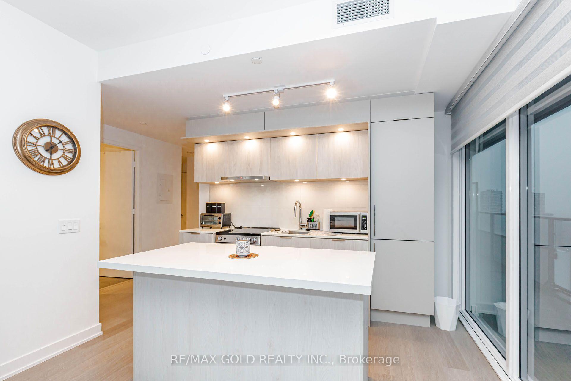 Photo 18 of Unit 4408, 448 Burnhamthorpe Road, Mississauga, City Centre — HOMEH