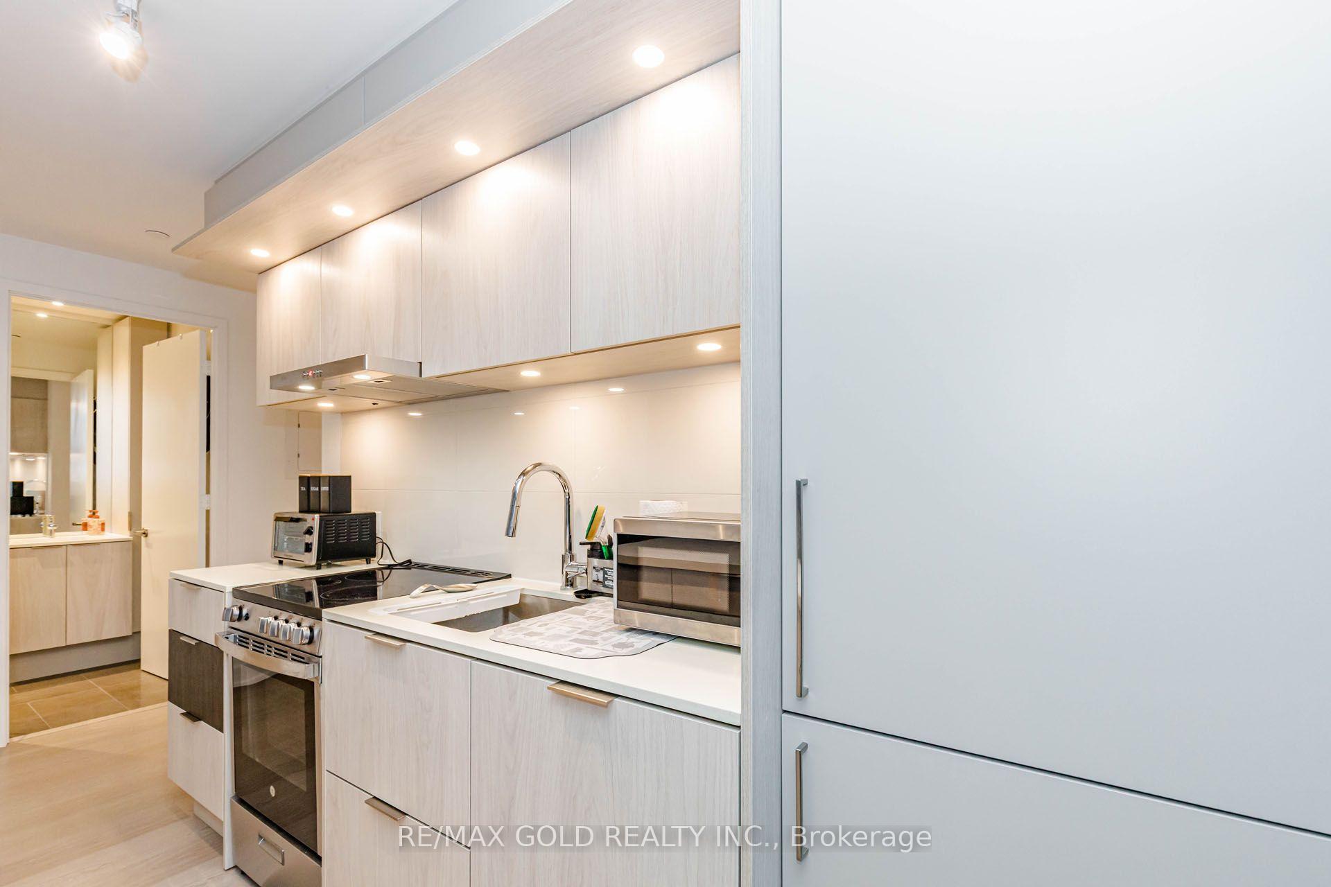 Photo 19 of Unit 4408, 448 Burnhamthorpe Road, Mississauga, City Centre — HOMEH