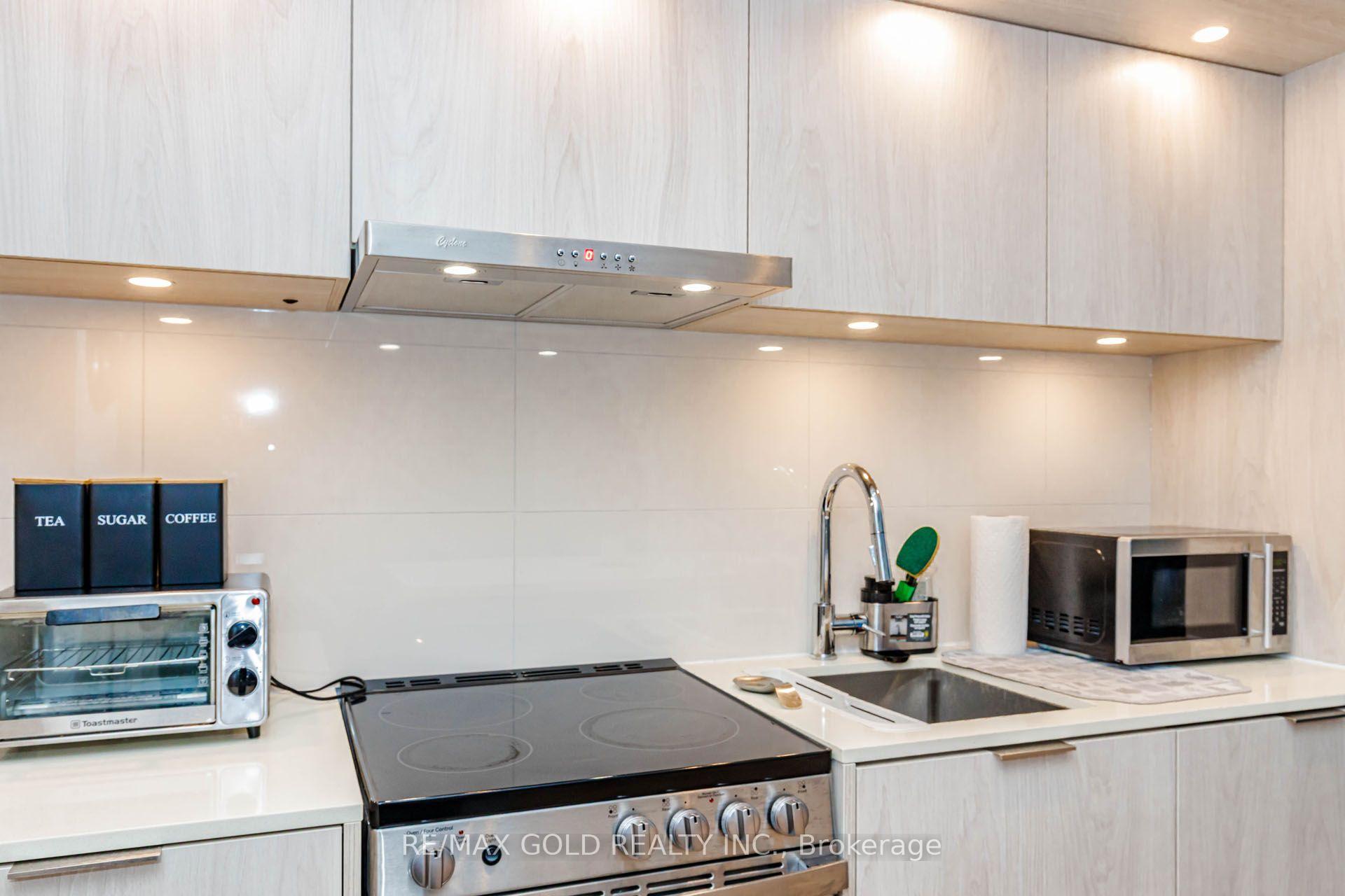 Photo 22 of Unit 4408, 448 Burnhamthorpe Road, Mississauga, City Centre — HOMEH