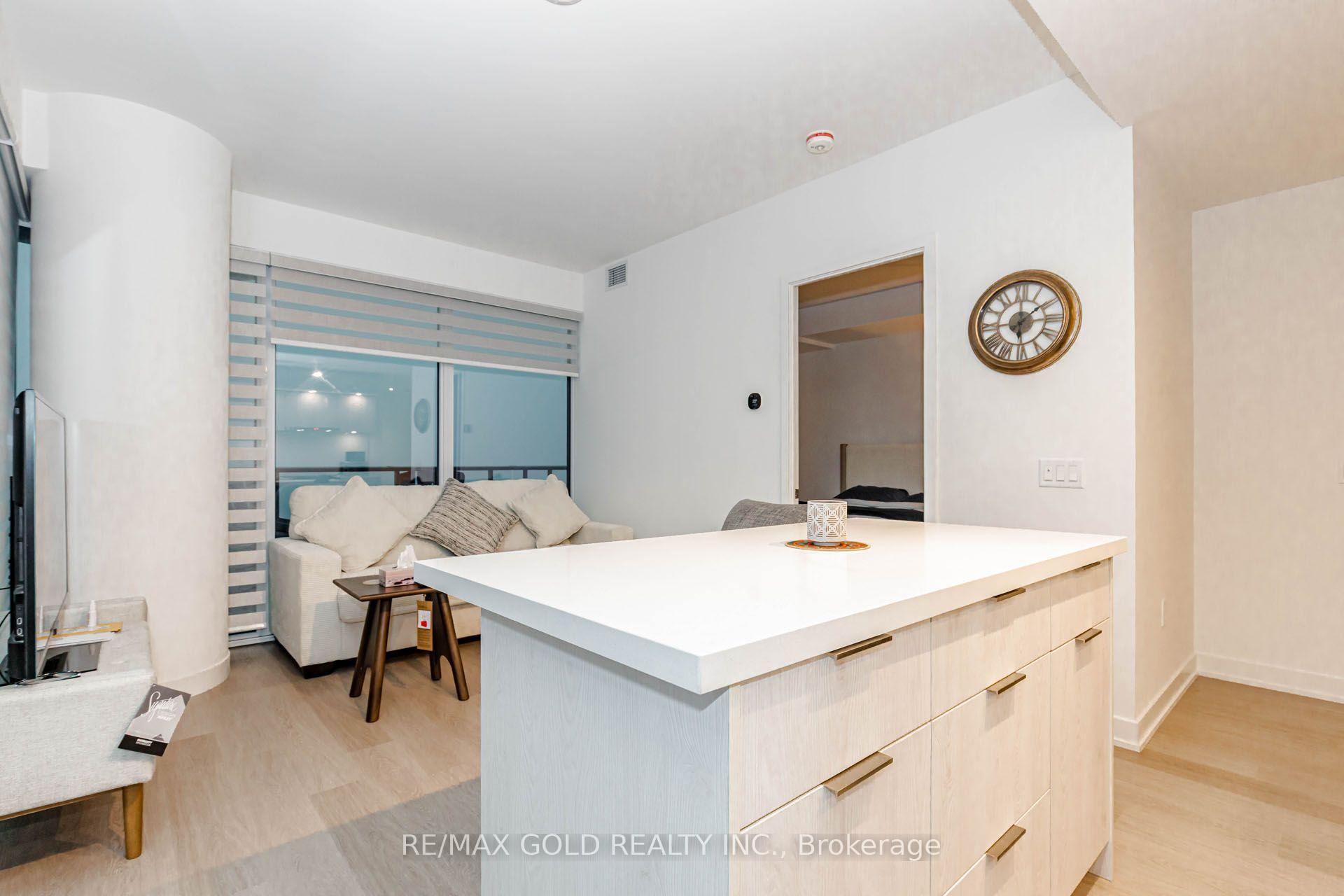 Photo 24 of Unit 4408, 448 Burnhamthorpe Road, Mississauga, City Centre — HOMEH