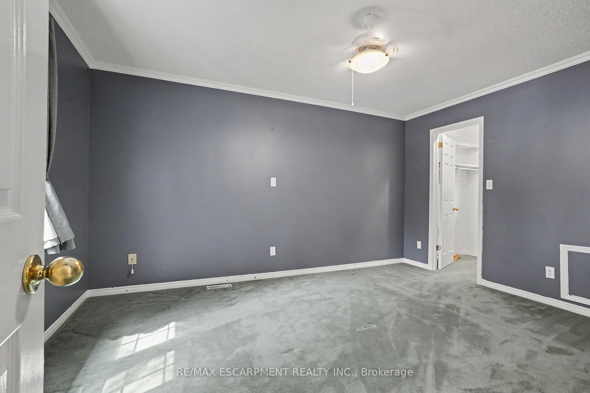Photo 16 of 21 Farewell Crescent, West Lincoln, Smithville — HOMEH