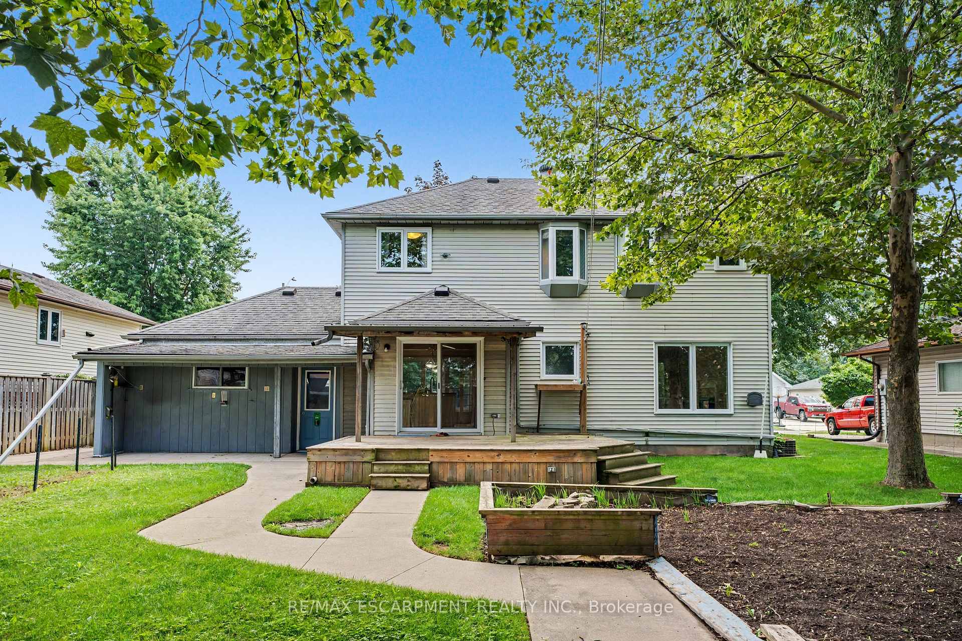 Photo 32 of 21 Farewell Crescent, West Lincoln, Smithville — HOMEH
