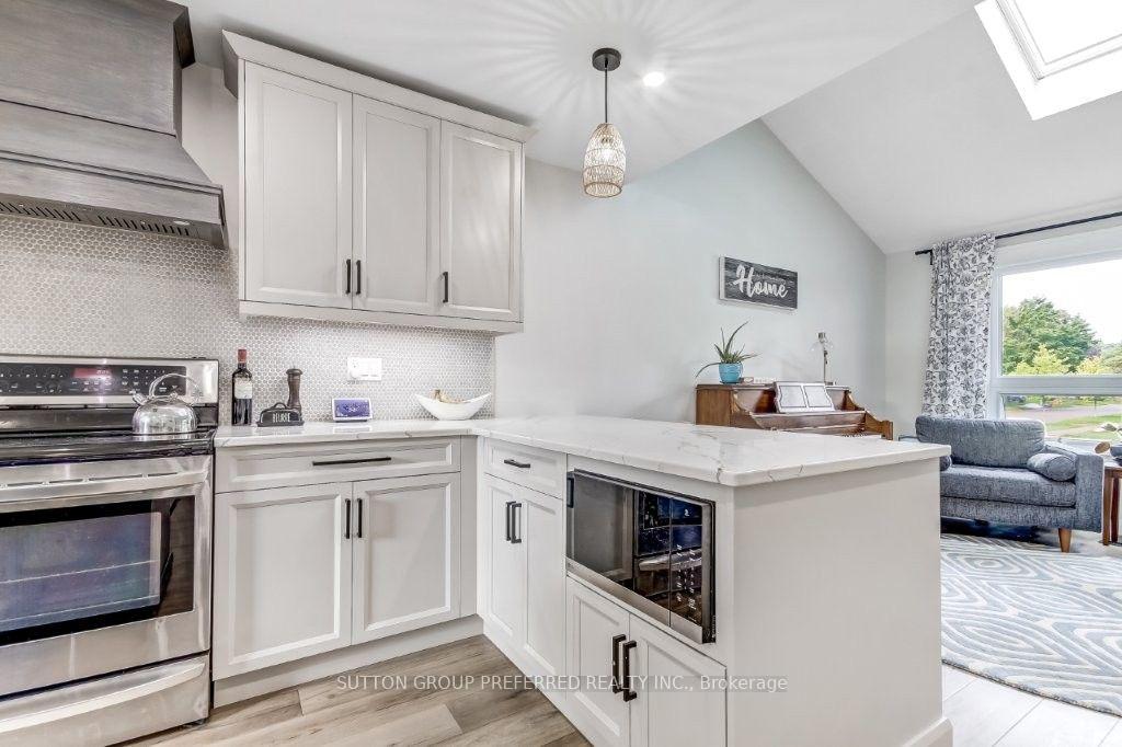 Photo 9 of 406 Hartson Road, London, North O — HOMEH