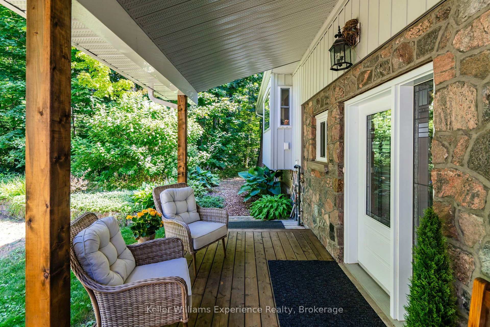 Photo 6 of 469 Parkview Court, Midland — HOMEH