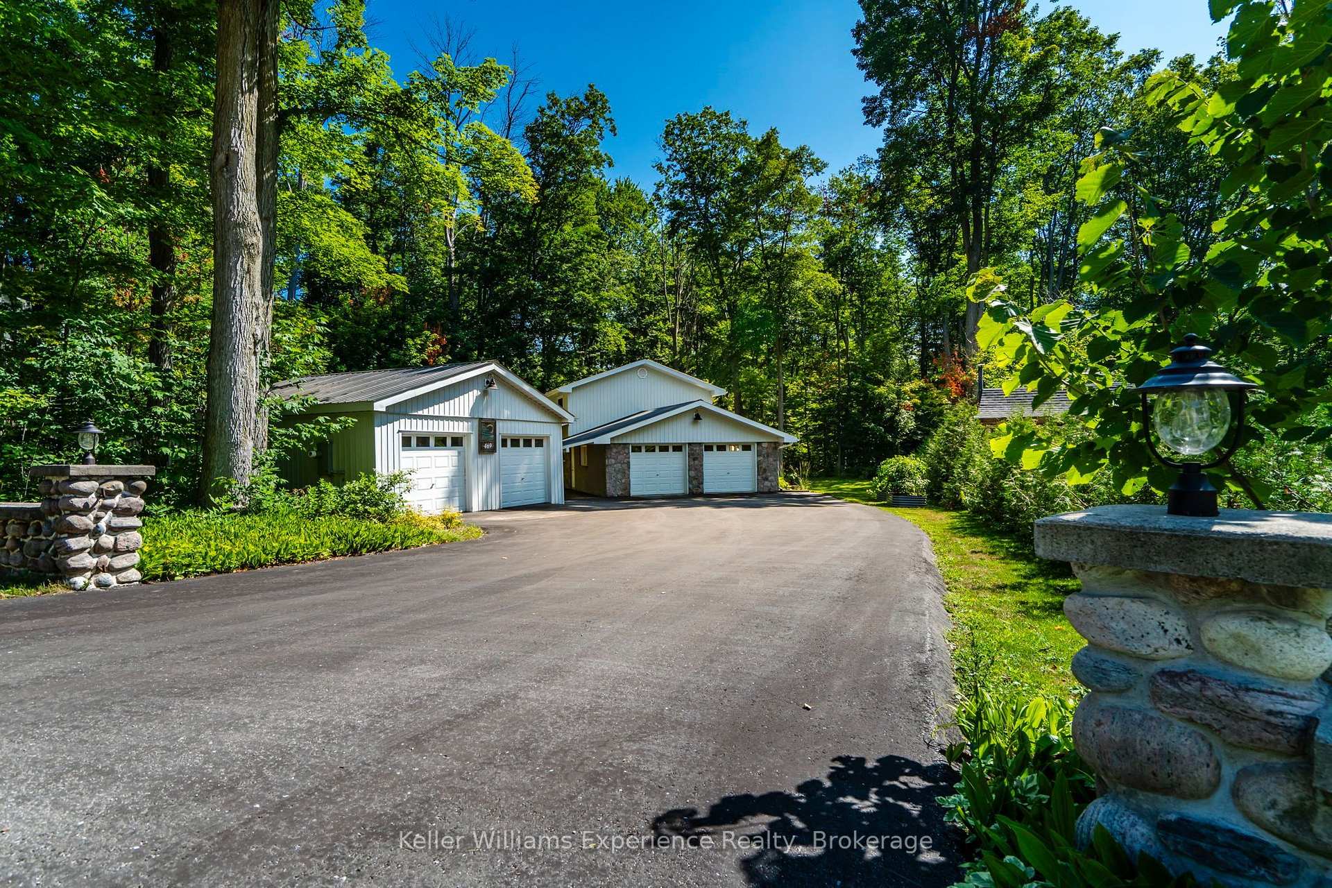 Photo 8 of 469 Parkview Court, Midland — HOMEH