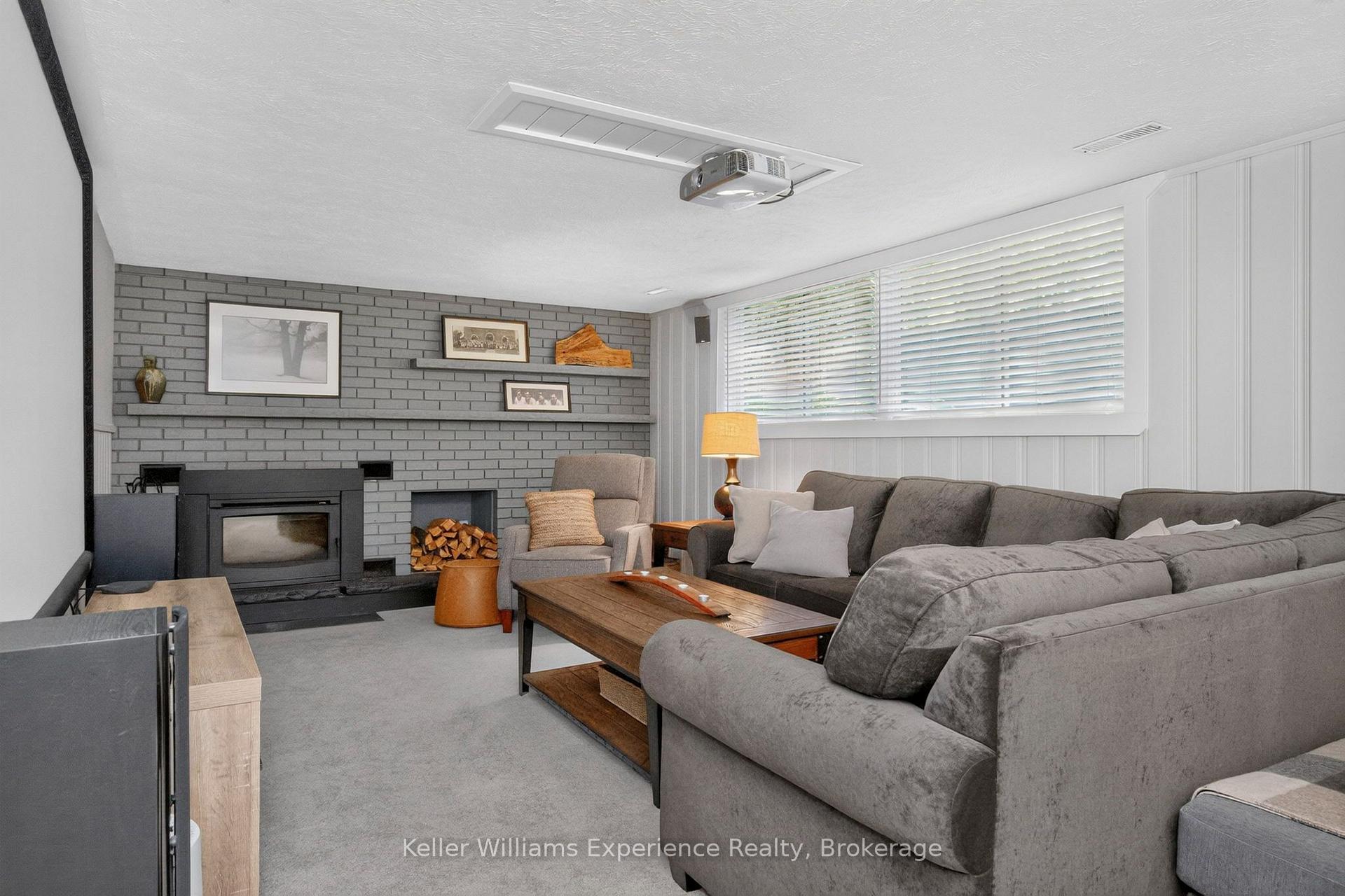 Photo 26 of 469 Parkview Court, Midland — HOMEH