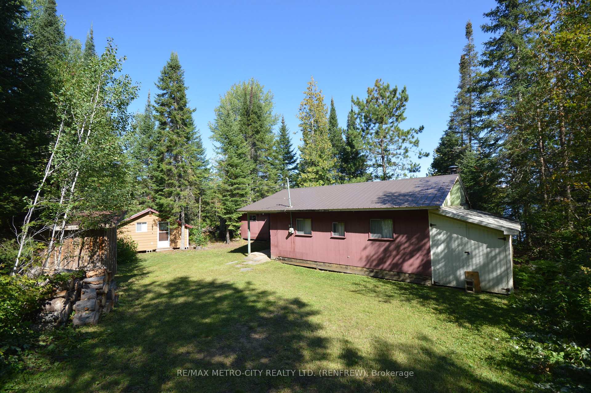 Photo of 482 Cameron Lake Road