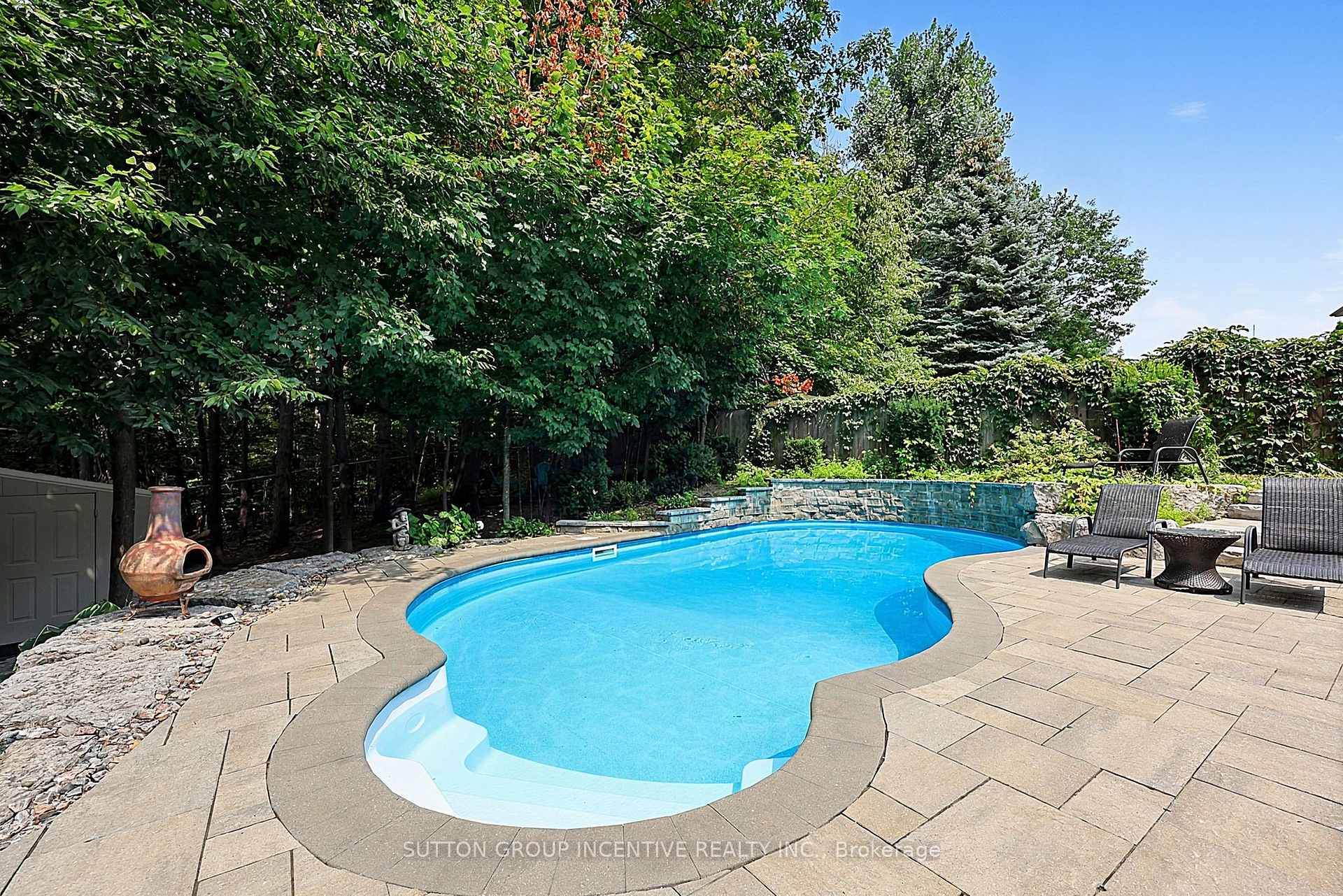 Photo 7 of 102 Cumming Drive, Barrie, Ardagh — HOMEH