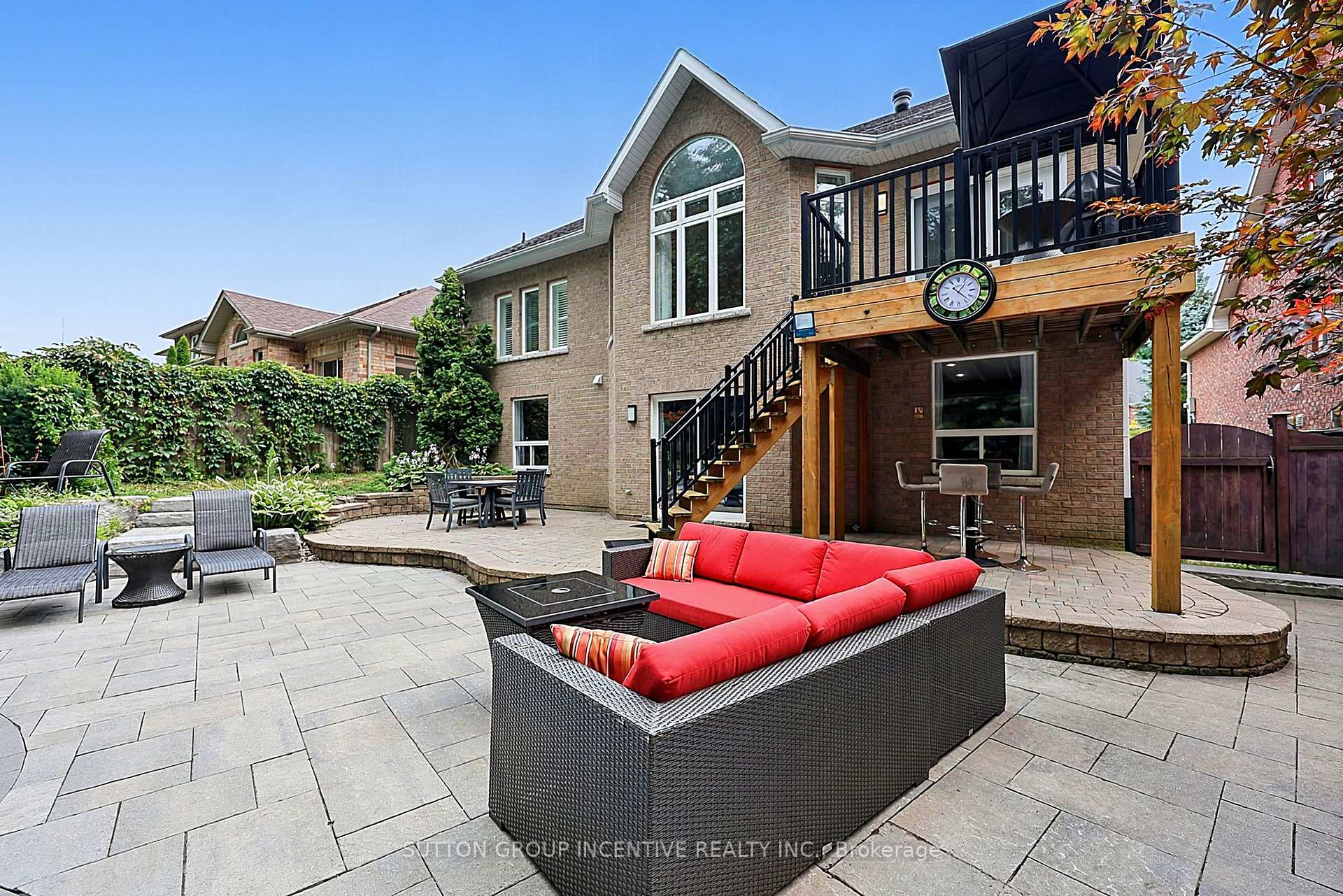 Photo 10 of 102 Cumming Drive, Barrie, Ardagh — HOMEH