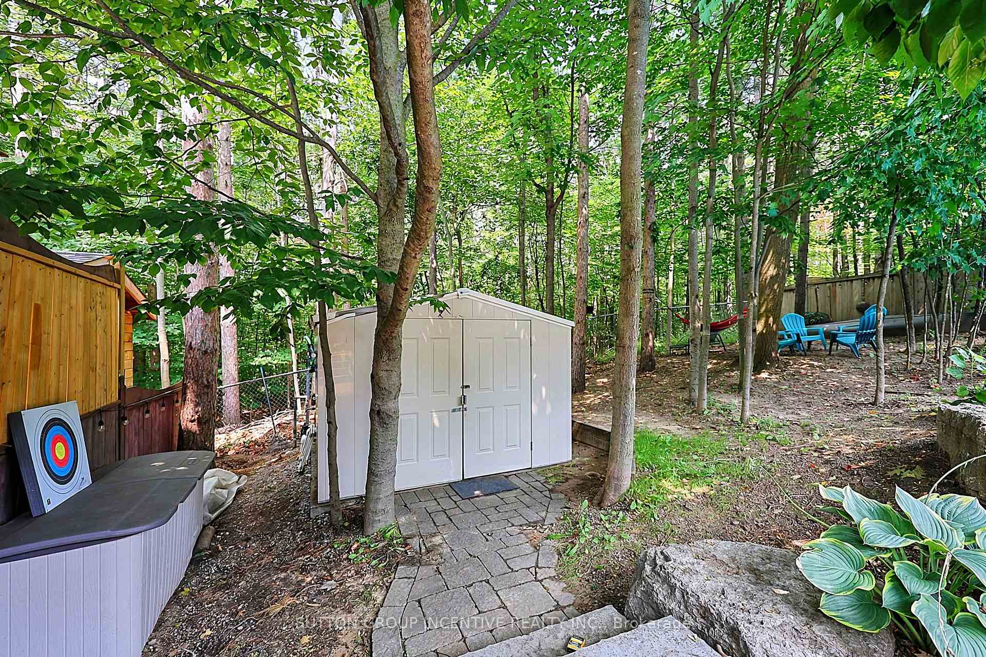 Photo 14 of 102 Cumming Drive, Barrie, Ardagh — HOMEH