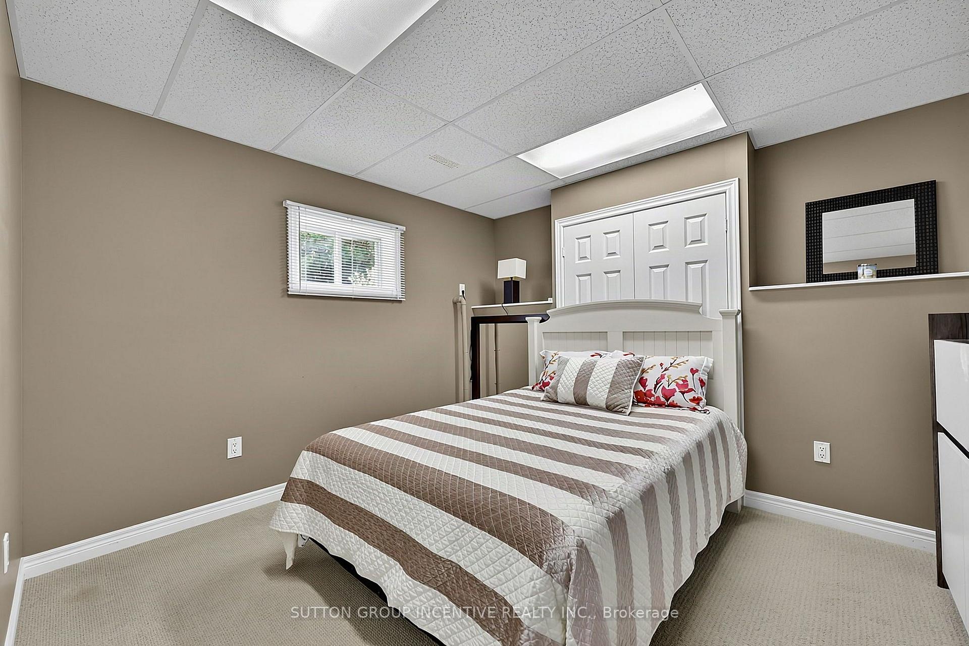 Photo 46 of 102 Cumming Drive, Barrie, Ardagh — HOMEH