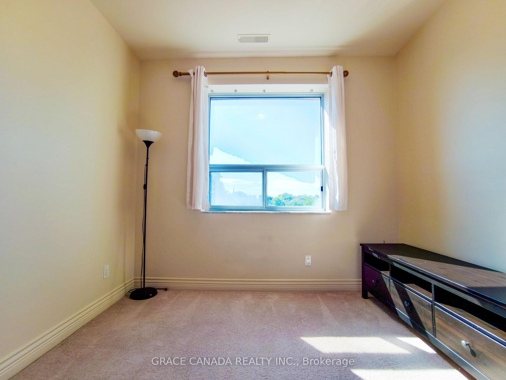 Photo 9 of Unit 308, 1225 Riverside Drive W, Windsor — HOMEH