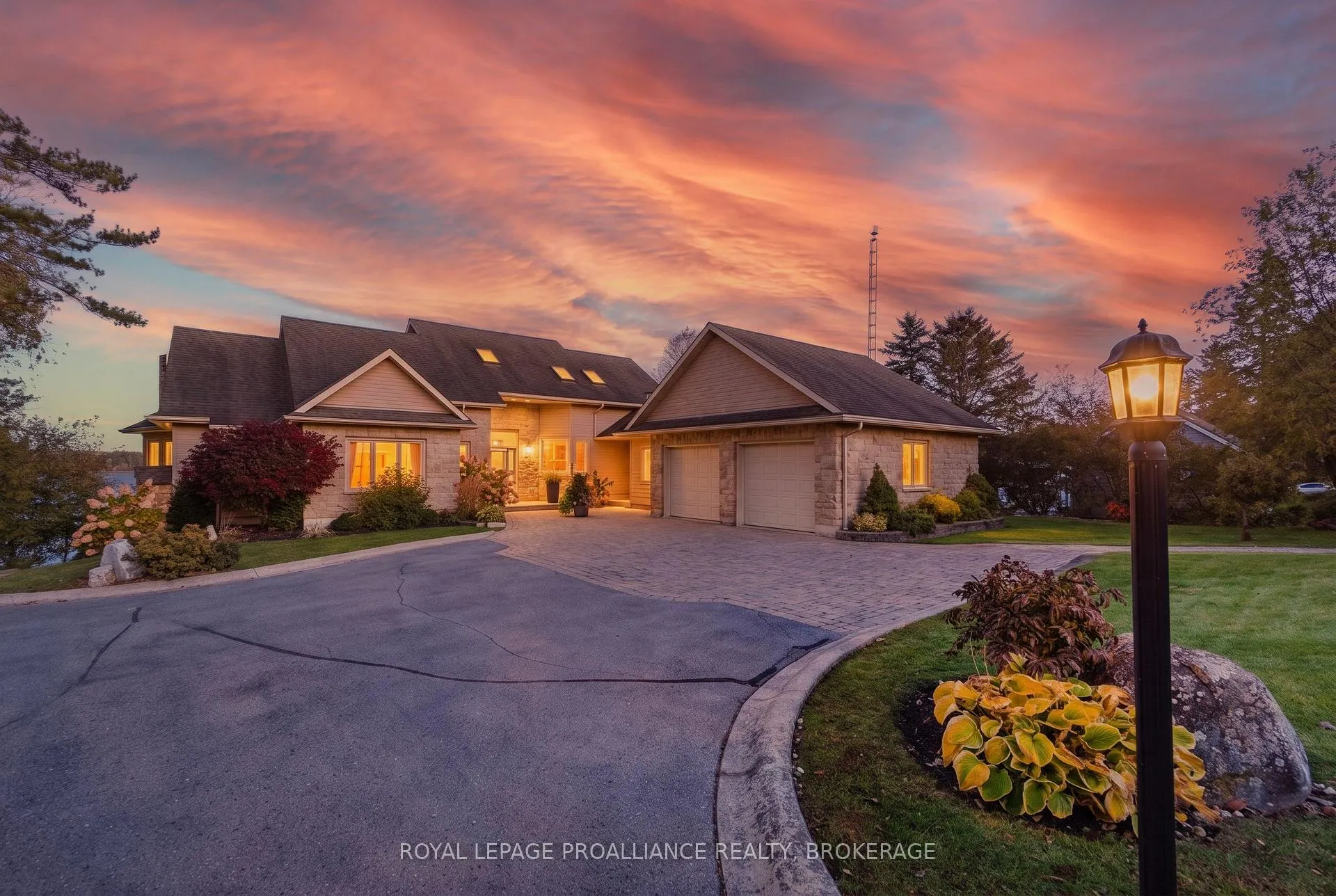 Photo of 31 Leavis Shores