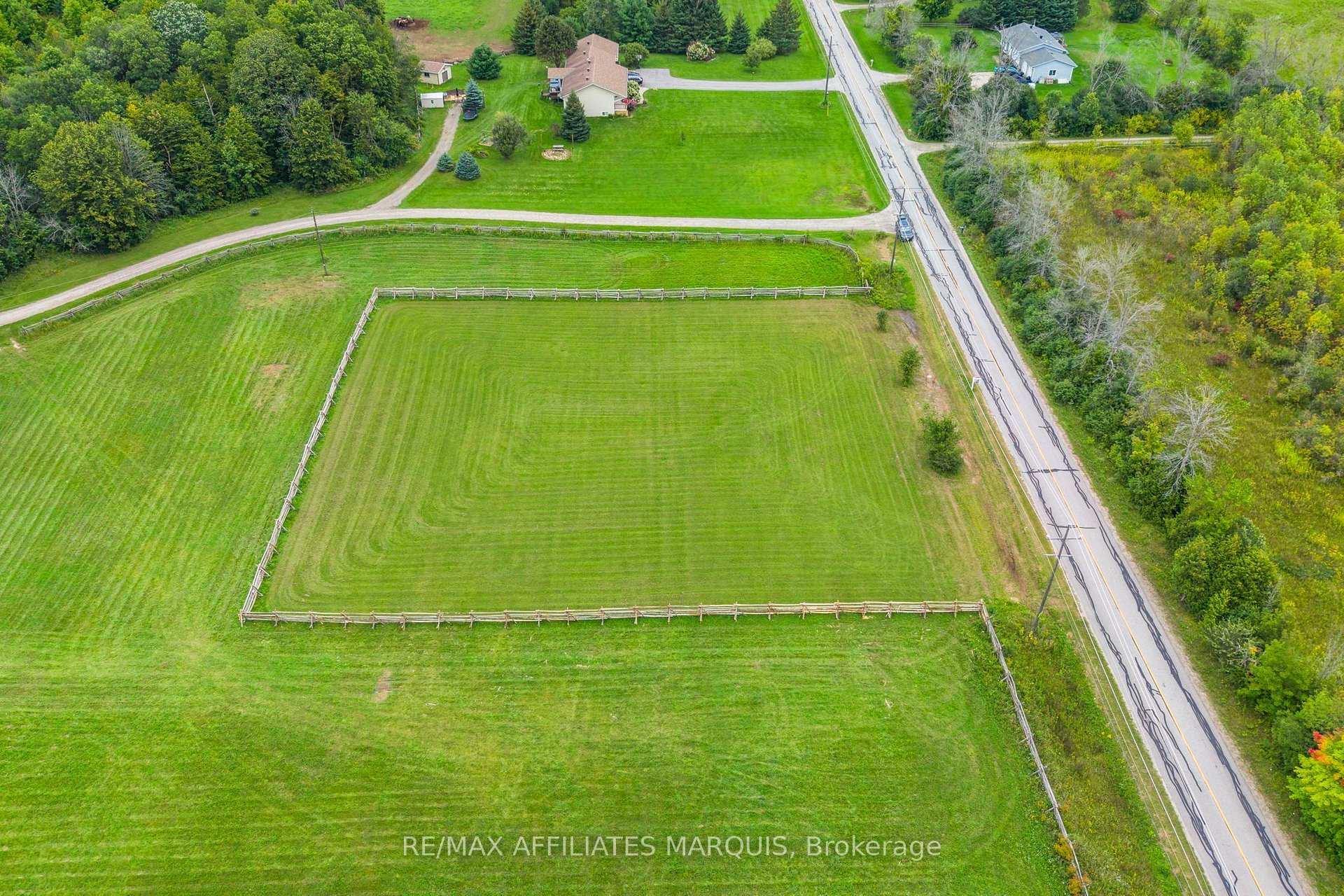 Photo 23 of 102 Bay Road, Rideau Lakes, Rideau Lakes (South Elmsley) Twp — HOMEH