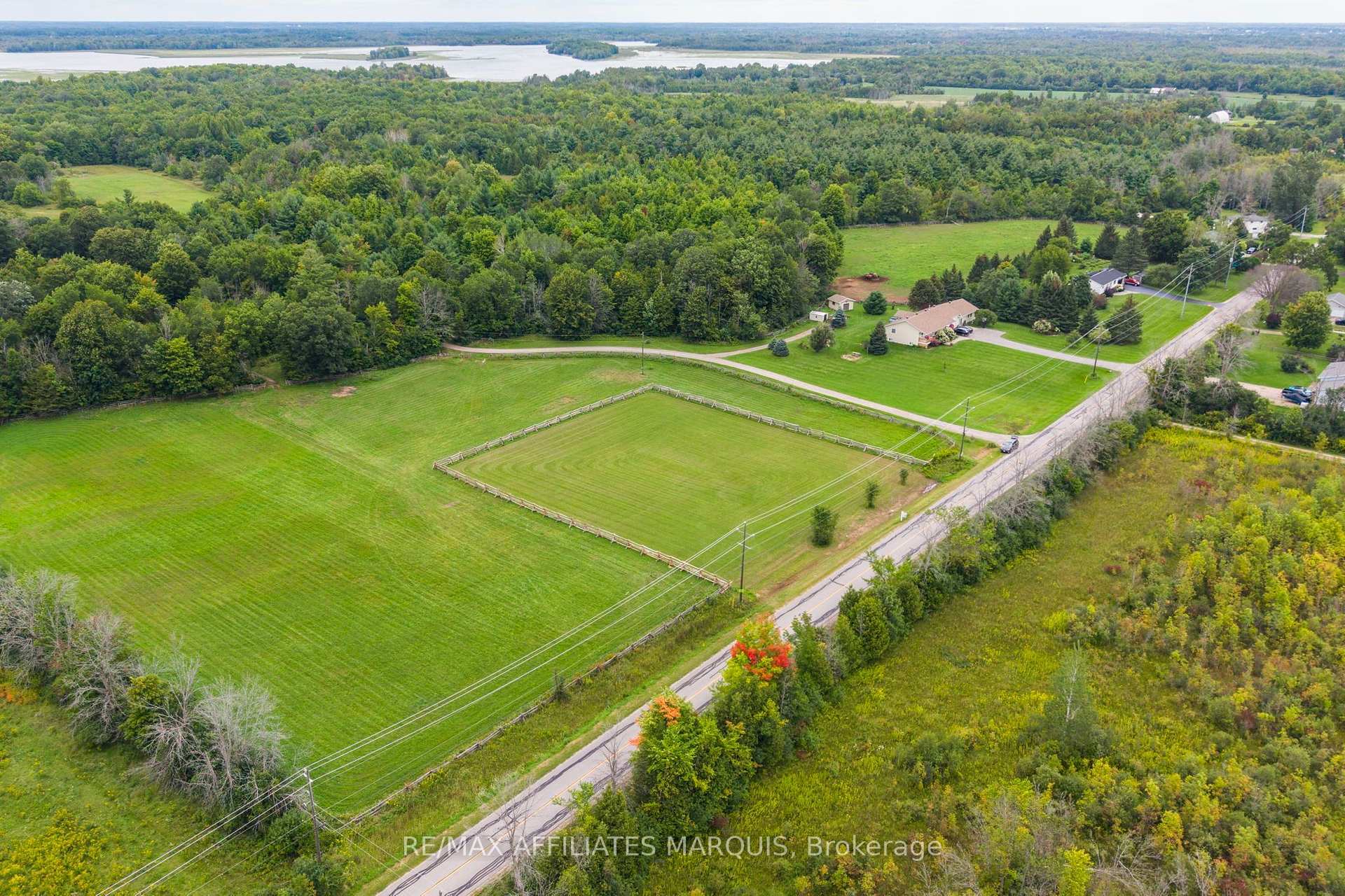 Photo 25 of 102 Bay Road, Rideau Lakes, Rideau Lakes (South Elmsley) Twp — HOMEH