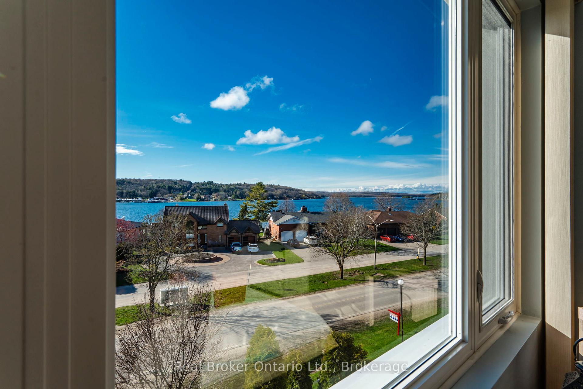 Photo 6 of Unit 402, 11 Beck Boulevard, Penetanguishene — HOMEH