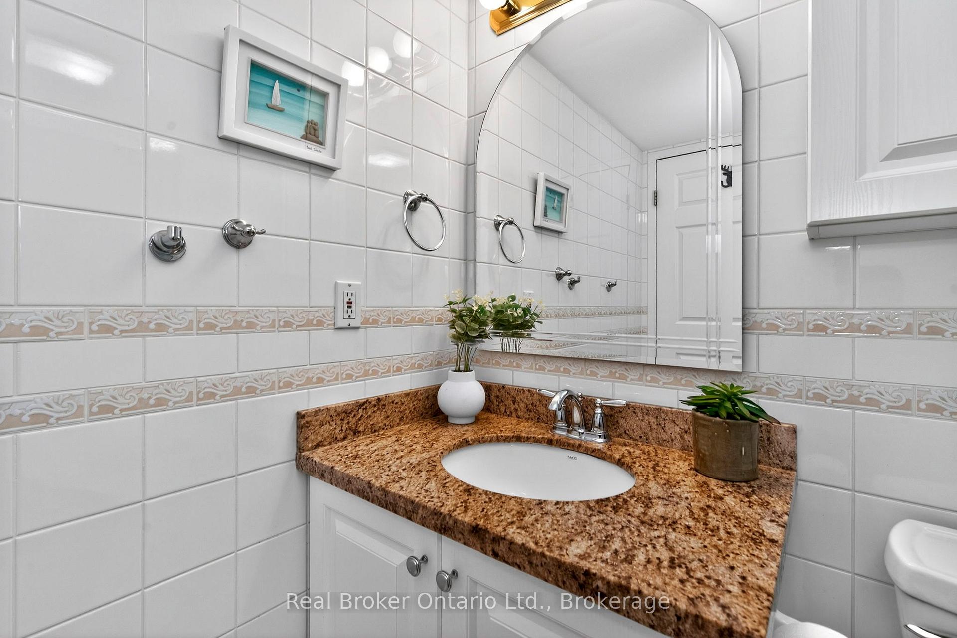 Photo 15 of Unit 402, 11 Beck Boulevard, Penetanguishene — HOMEH