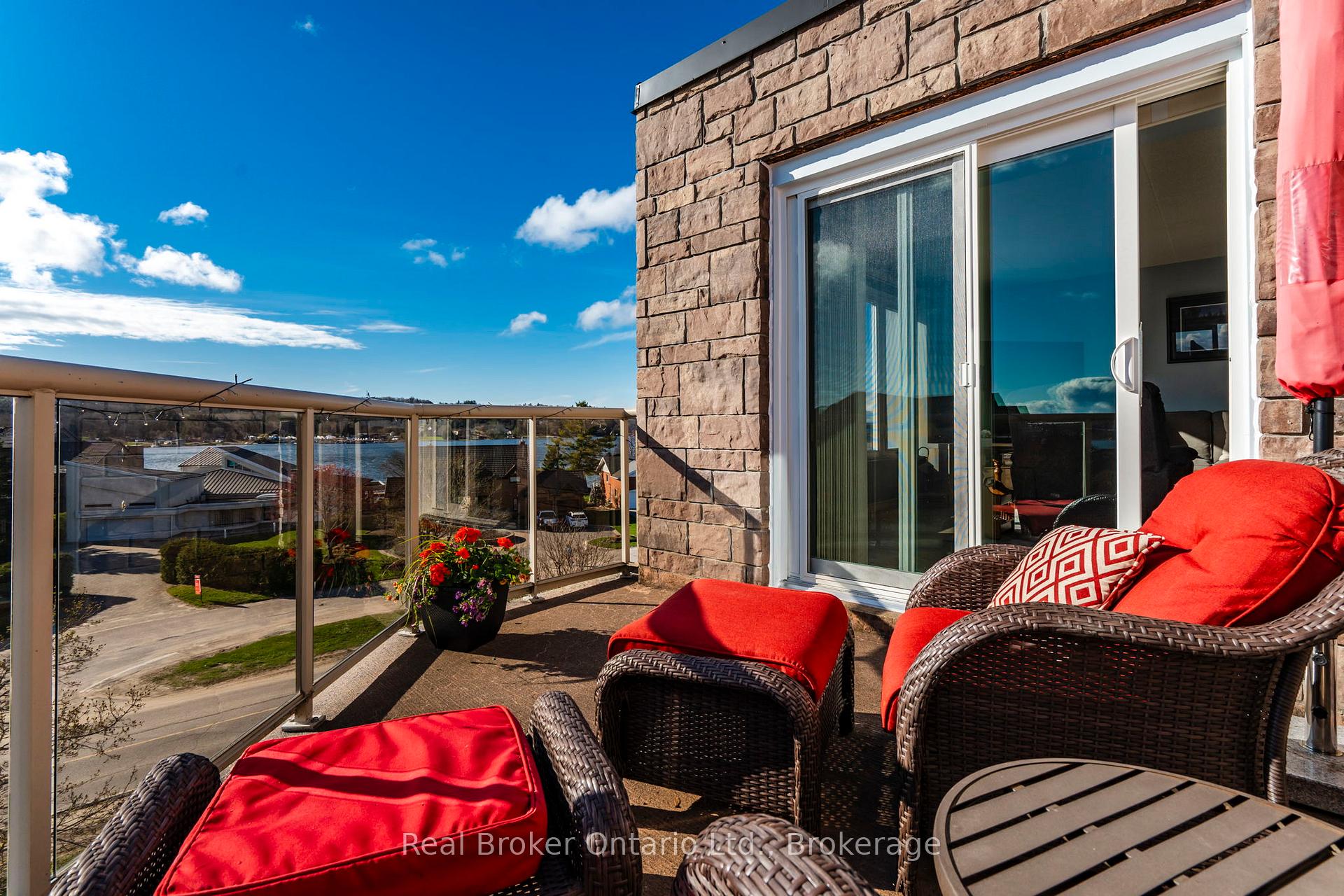 Photo 18 of Unit 402, 11 Beck Boulevard, Penetanguishene — HOMEH