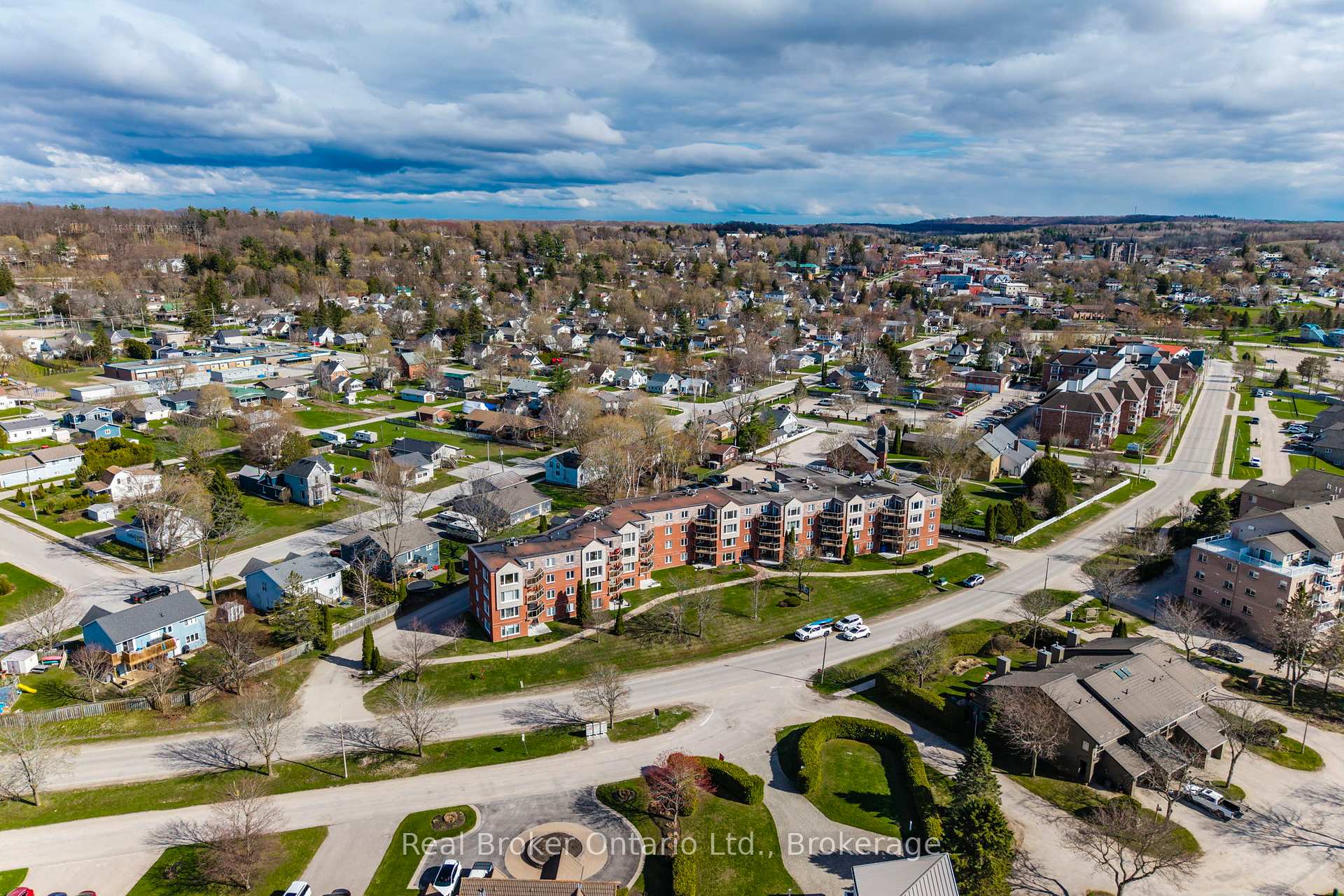 Photo 22 of Unit 402, 11 Beck Boulevard, Penetanguishene — HOMEH
