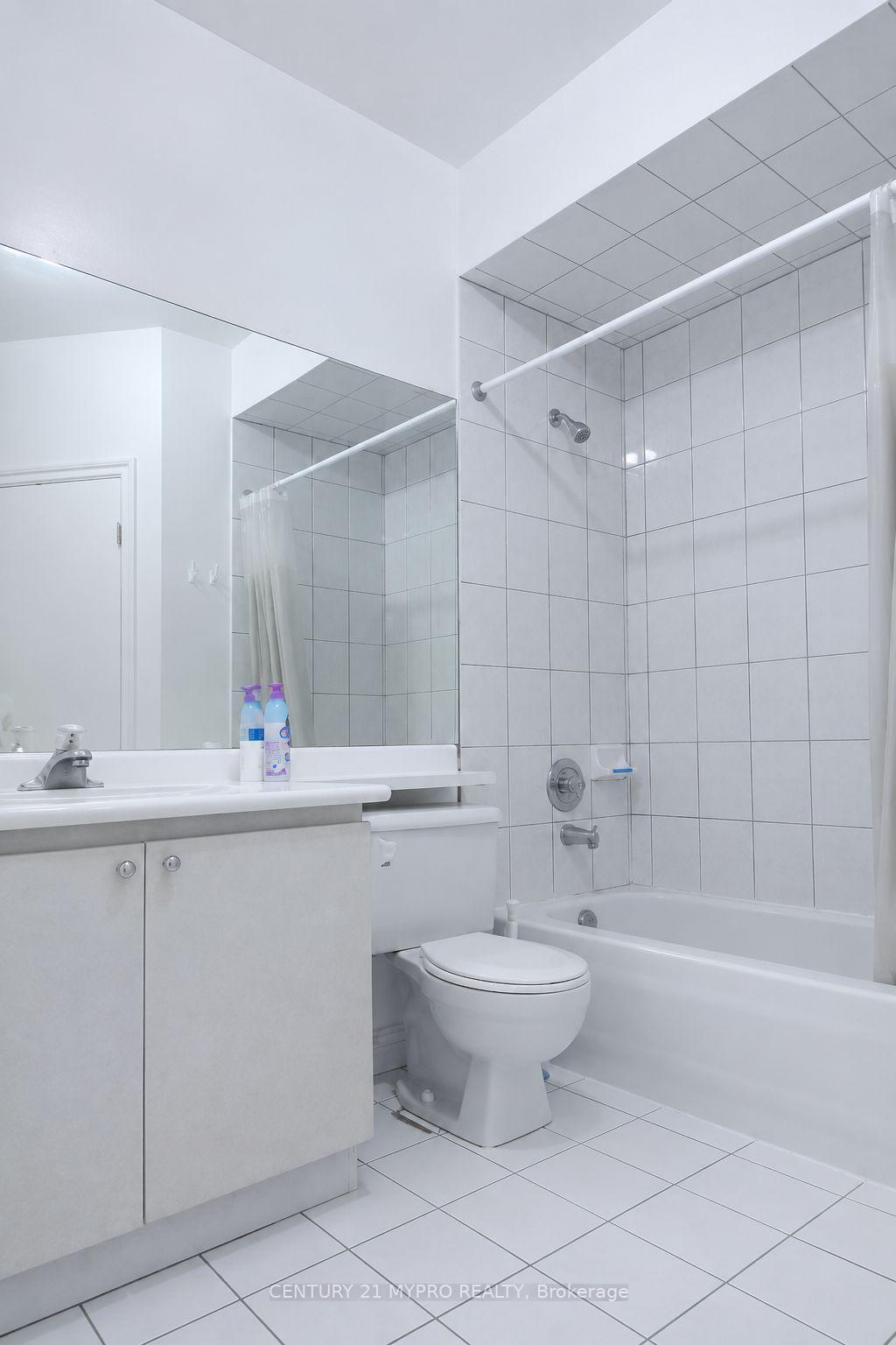 Photo 8 of 378 Princess Avenue, North York, Willowdale East — HOMEH