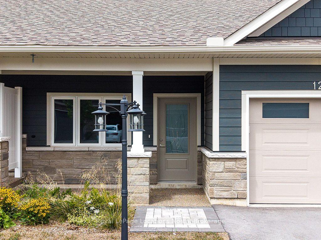 Photo 3 of 122 Dove Drive, Blue Mountains — HOMEH