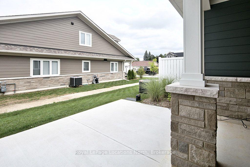 Photo 23 of 122 Dove Drive, Blue Mountains — HOMEH