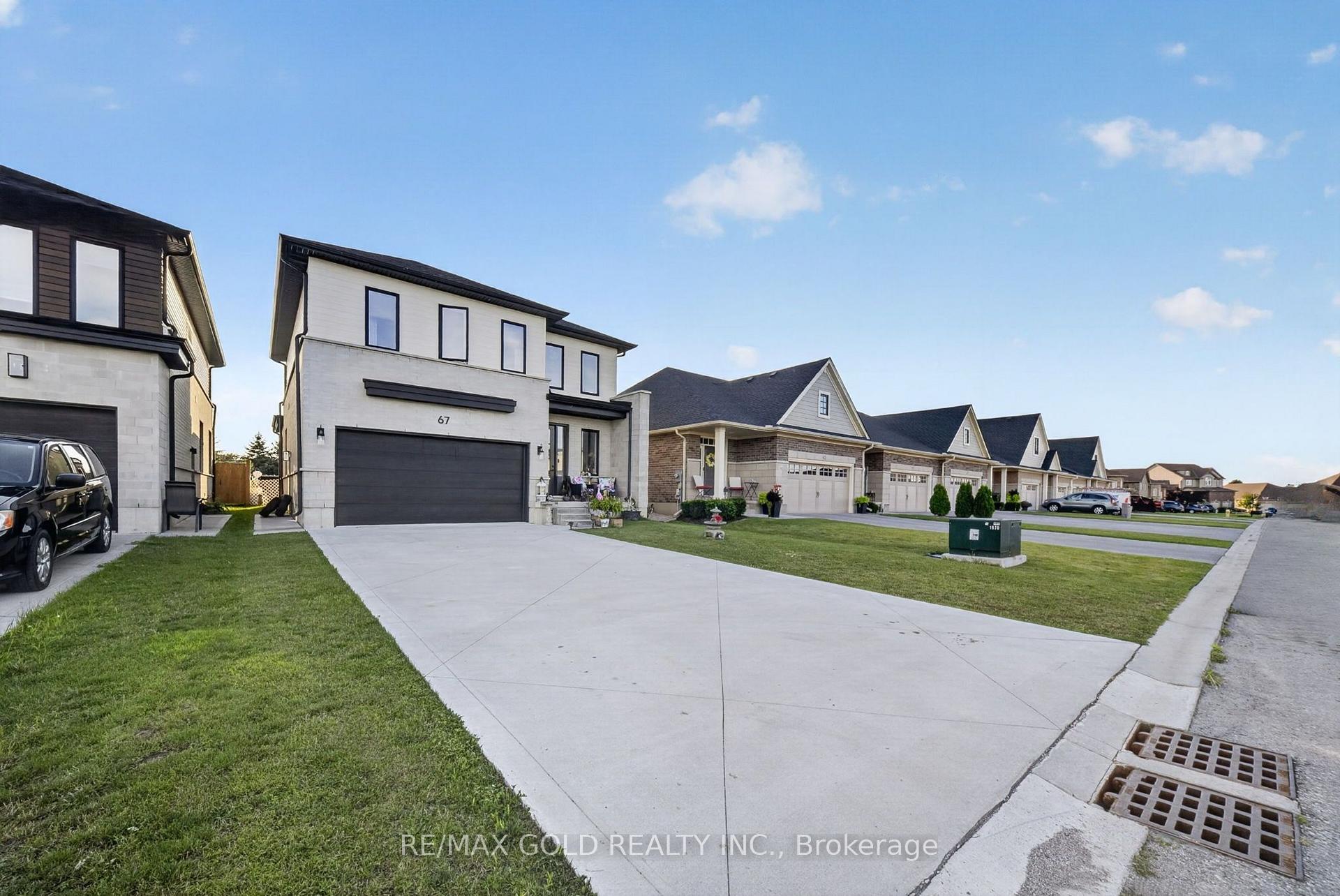 Photo 2 of 67 trailview Drive, Tillsonburg — HOMEH