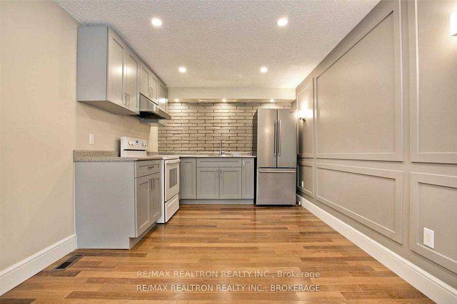 Photo 5 of Unit Lower, 2 Callahan Road, Markham, Unionville — HOMEH