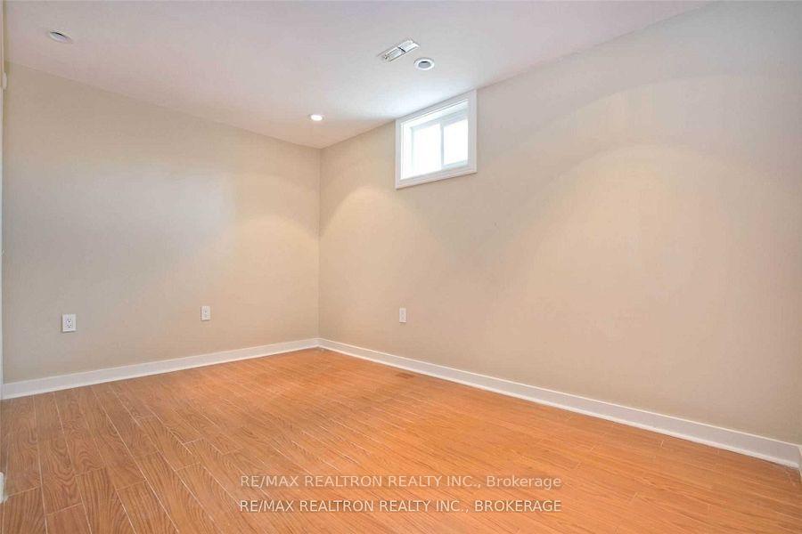 Photo 10 of Unit Lower, 2 Callahan Road, Markham, Unionville — HOMEH