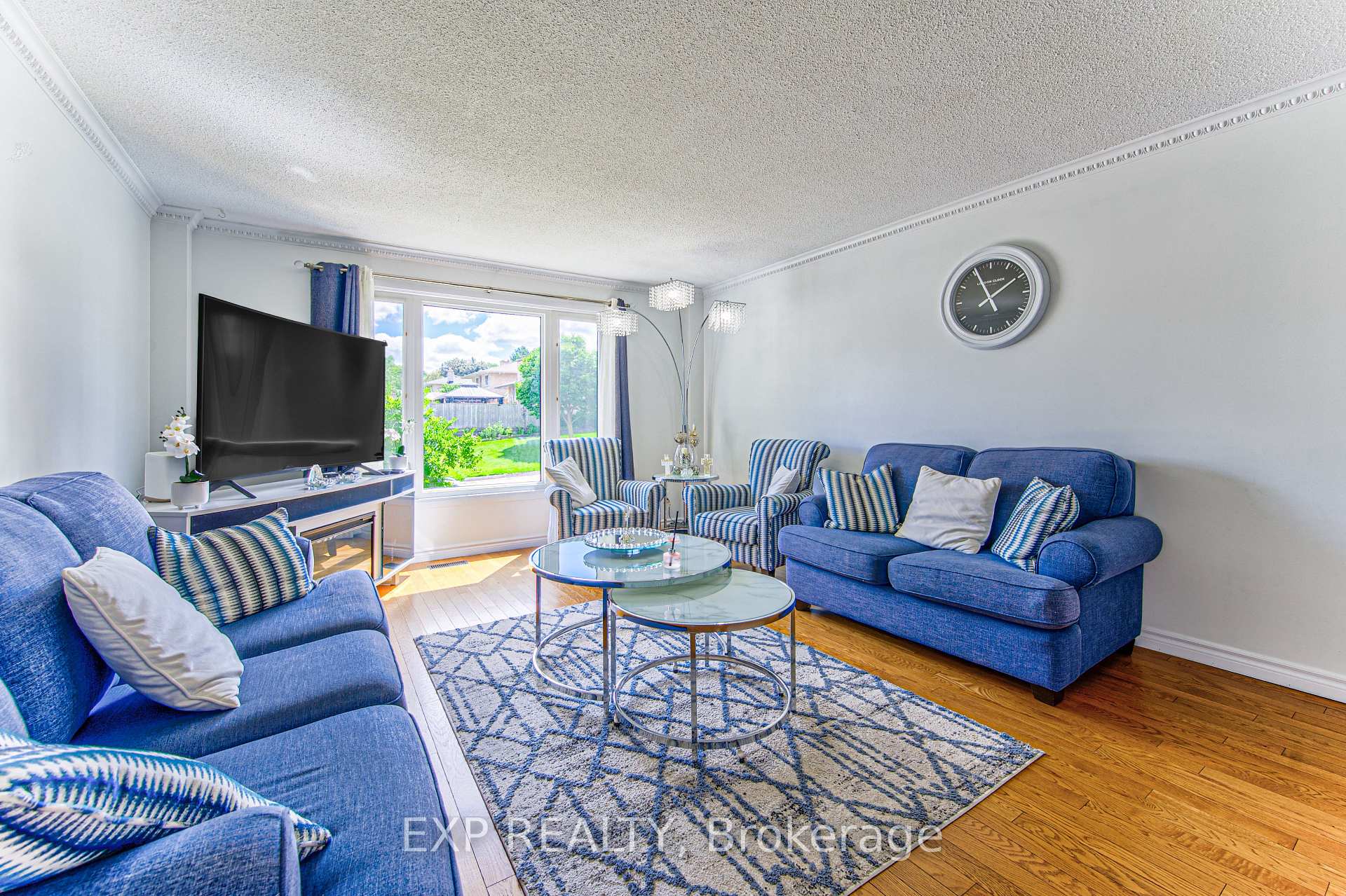 Photo 5 of 98 Monteagle Crescent, Kitchener, Highland West — HOMEH