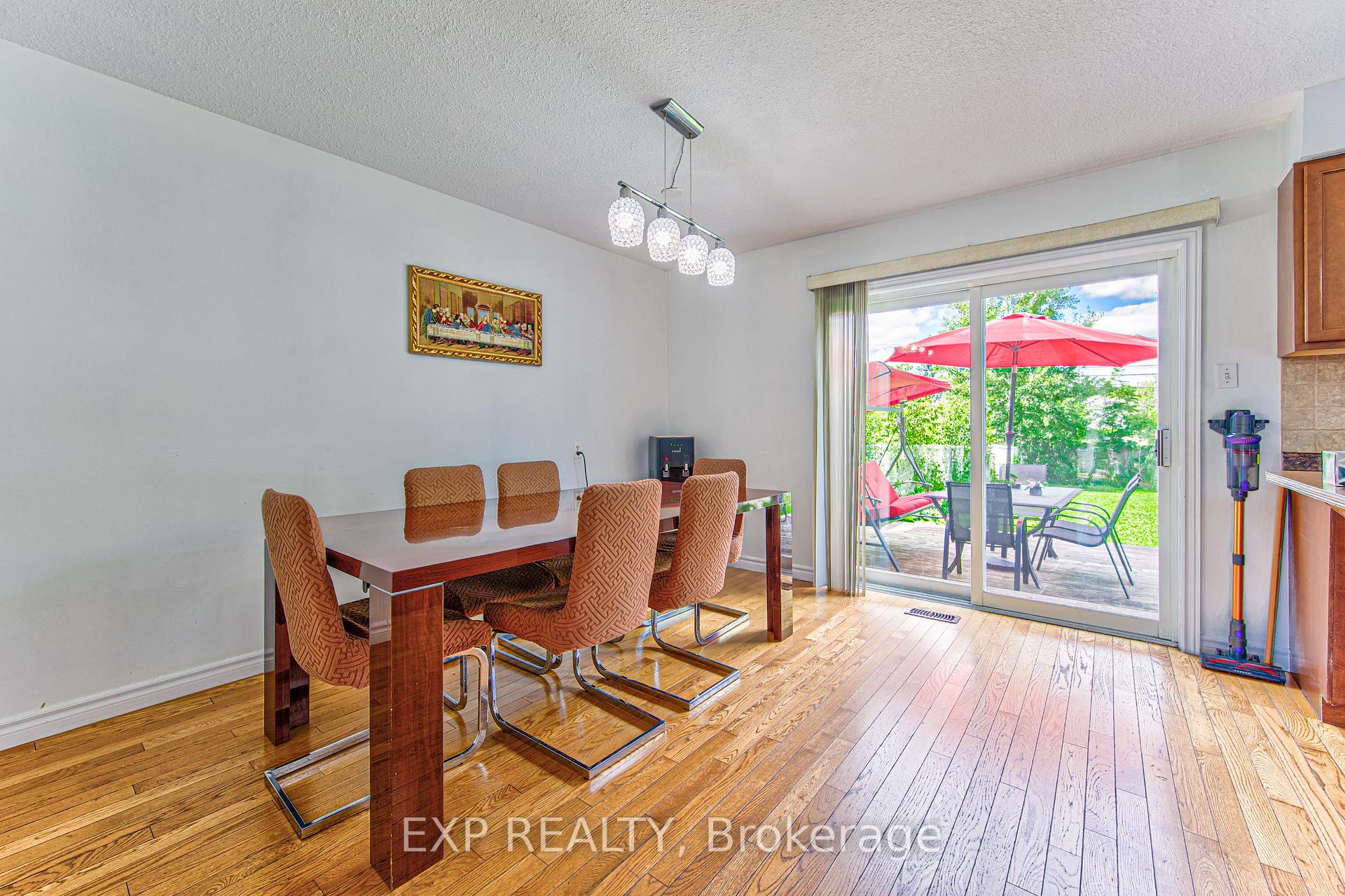 Photo 8 of 98 Monteagle Crescent, Kitchener, Highland West — HOMEH