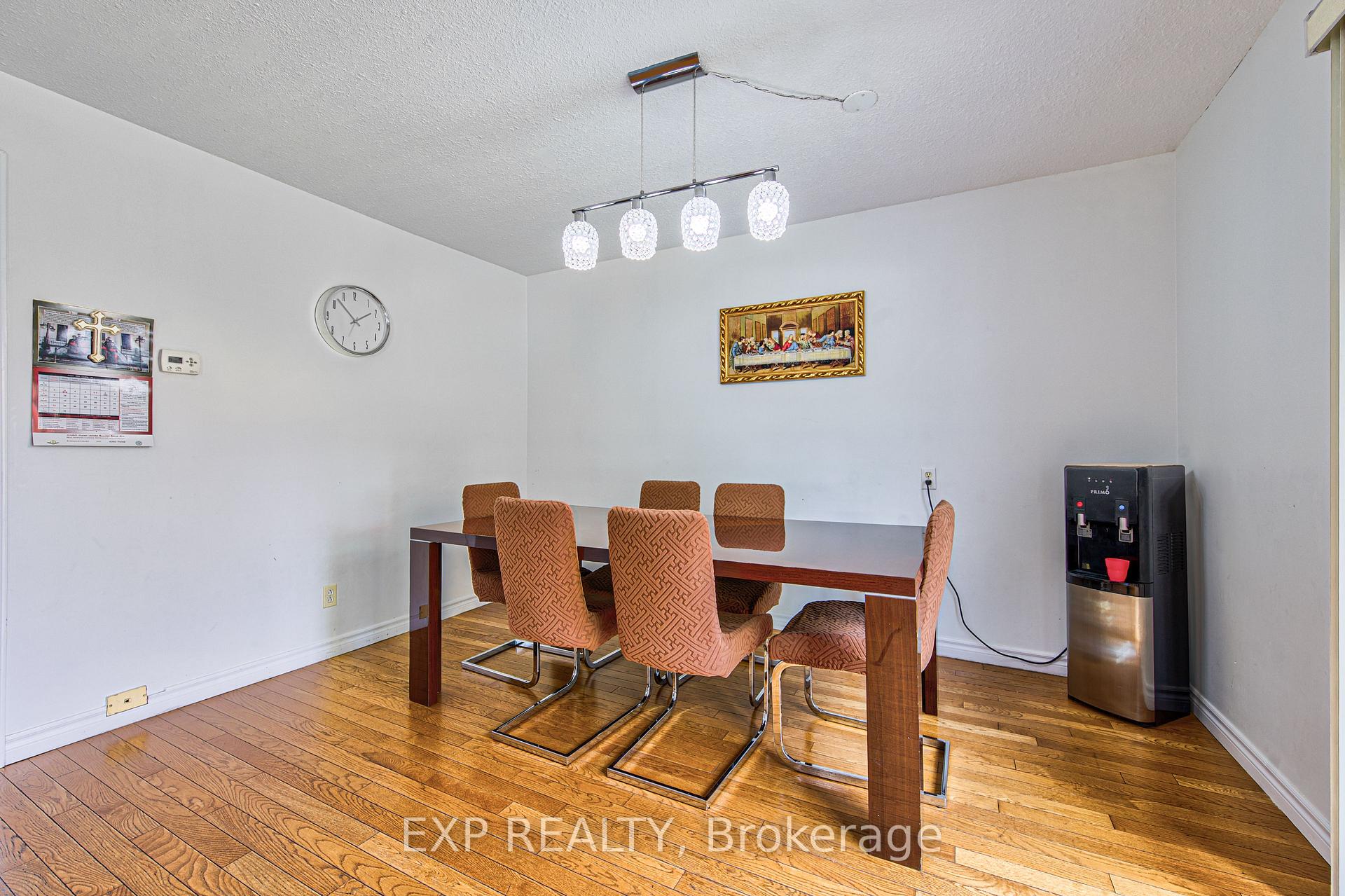Photo 9 of 98 Monteagle Crescent, Kitchener, Highland West — HOMEH
