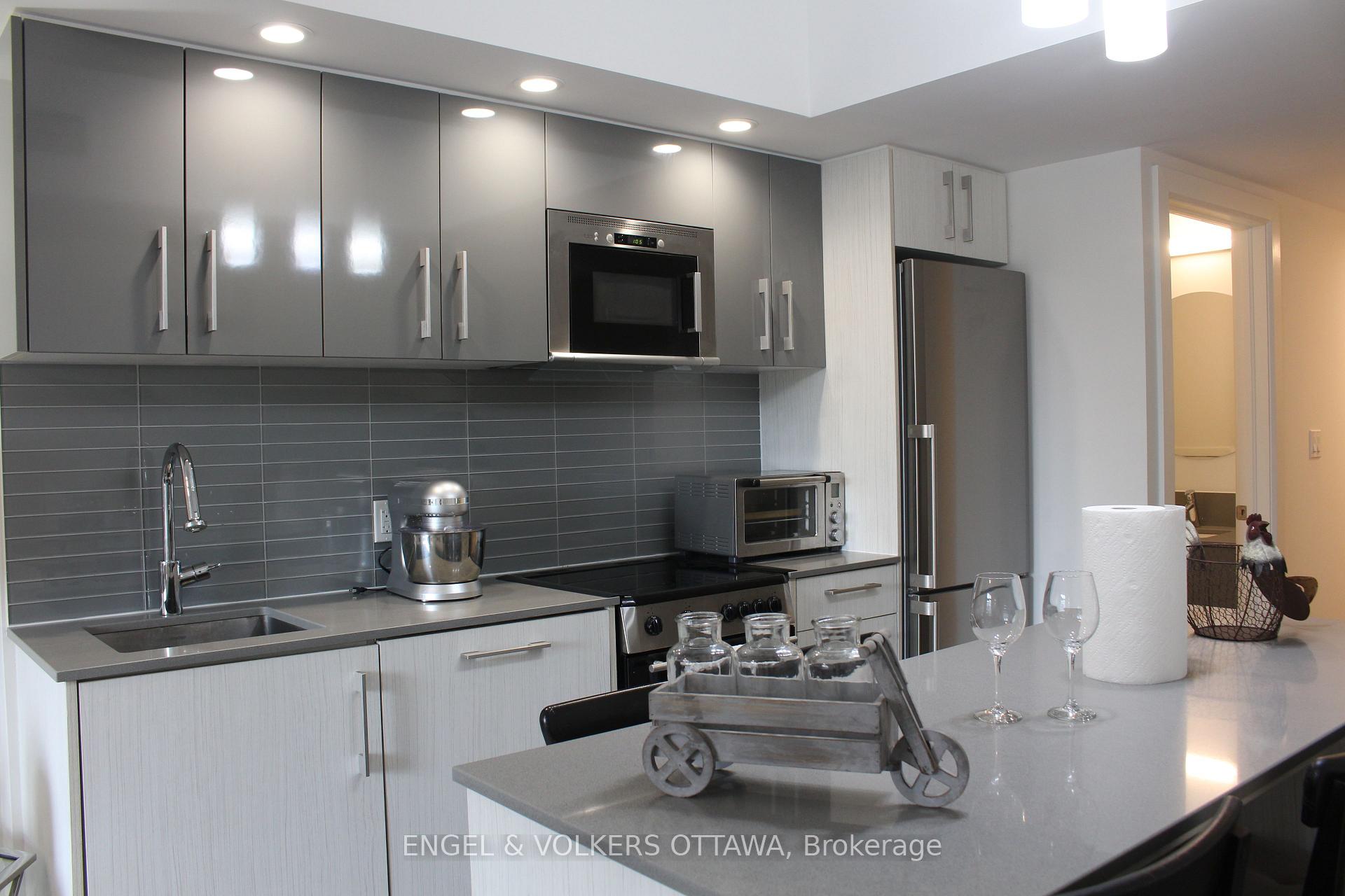 Photo 5 of Unit 201, 255 Bay Street, Ottawa, Ottawa Centre — HOMEH