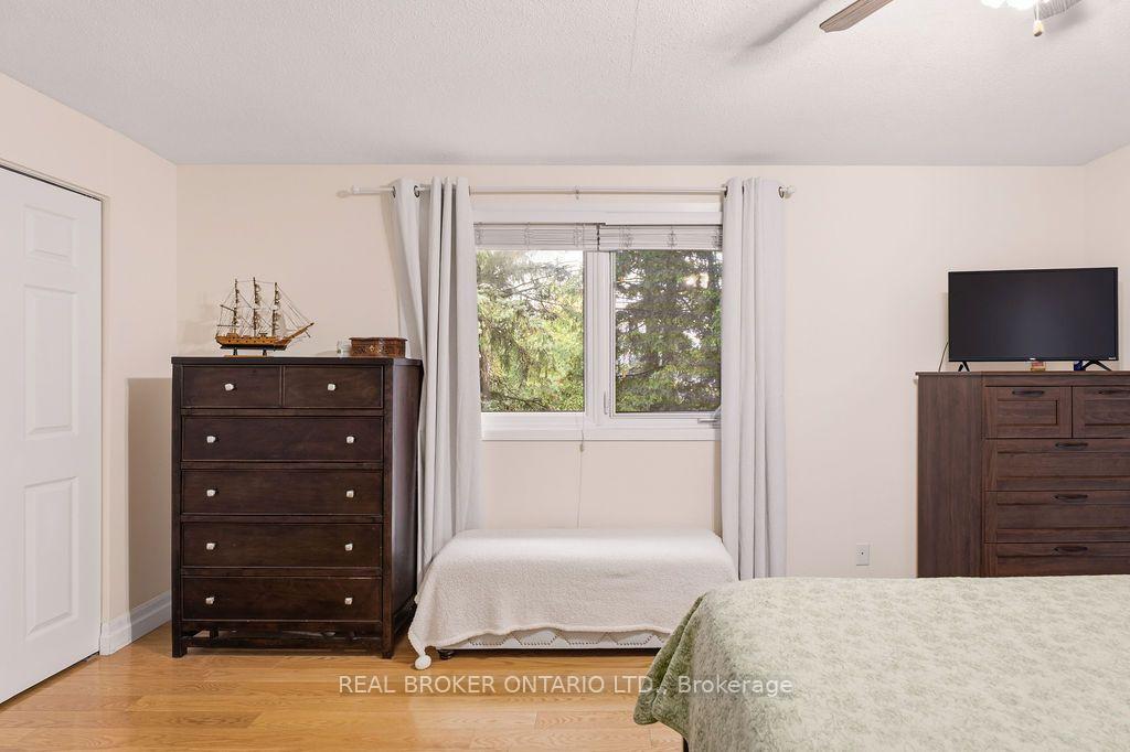 Photo 22 of 1699E Lamoureux Drive, Ottawa, Queenswood Heights South — HOMEH