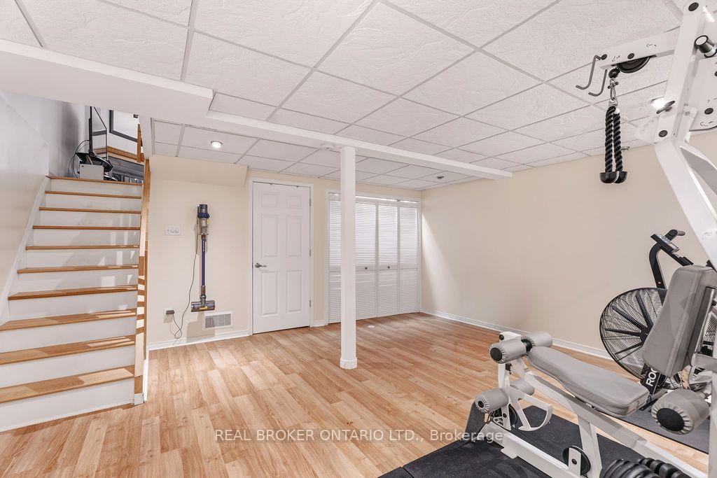 Photo 29 of 1699E Lamoureux Drive, Ottawa, Queenswood Heights South — HOMEH