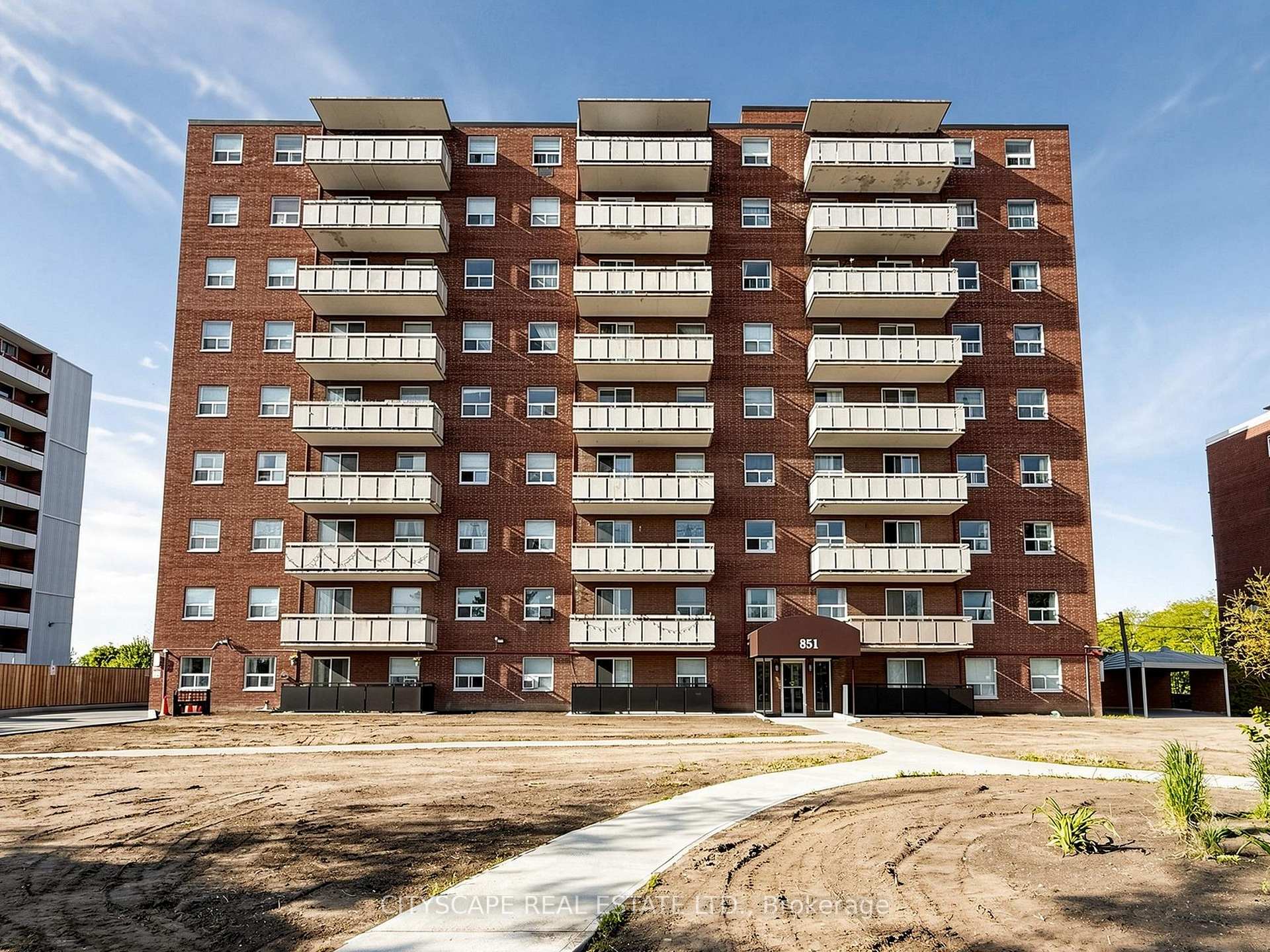 Photo 2 of Unit 708, 851 Queenston Road, Hamilton, Riverdale — HOMEH