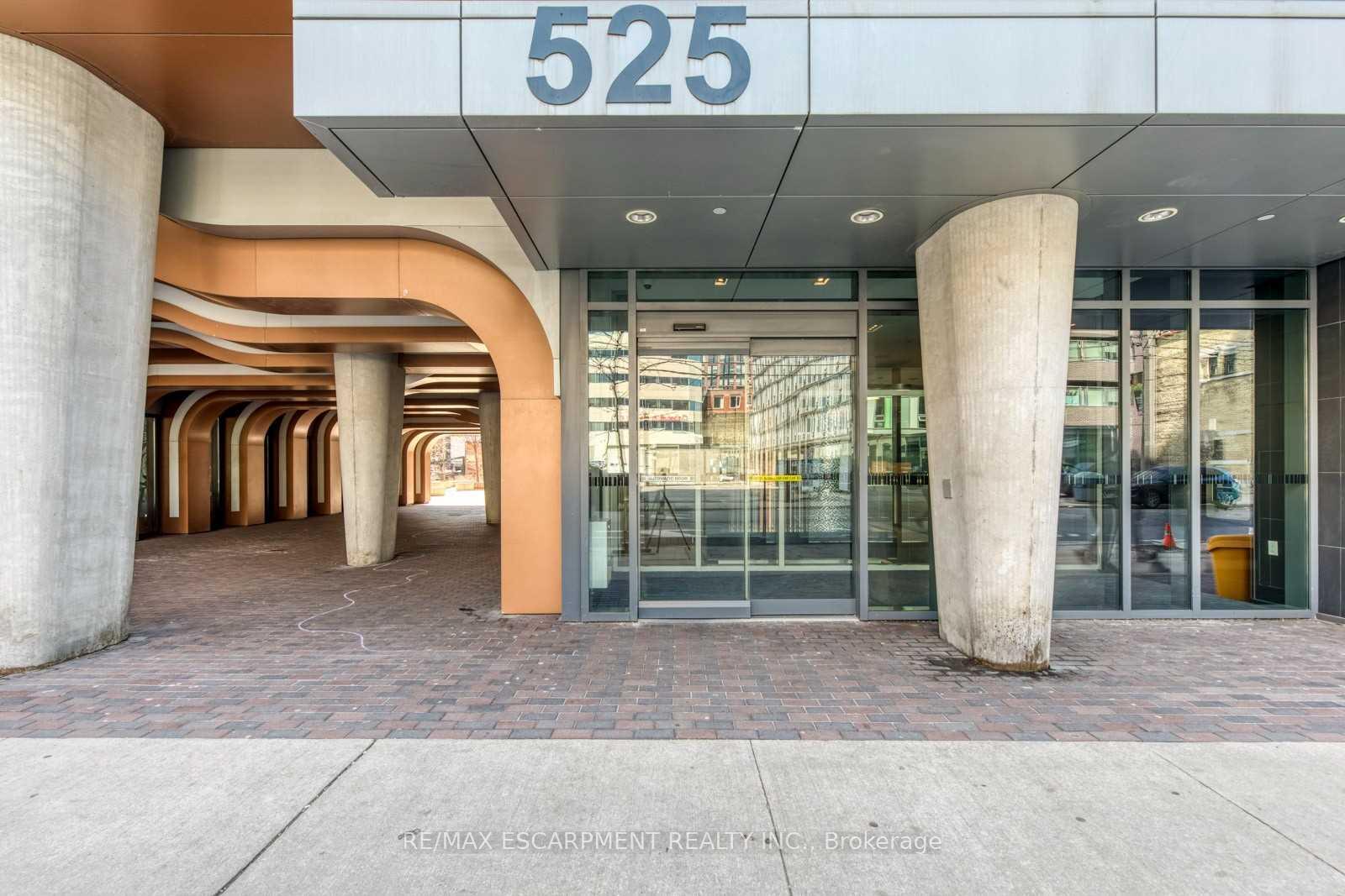 Photo 2 of Unit Lph32, 525 Adelaide Street, Toronto, Waterfront Communities — HOMEH