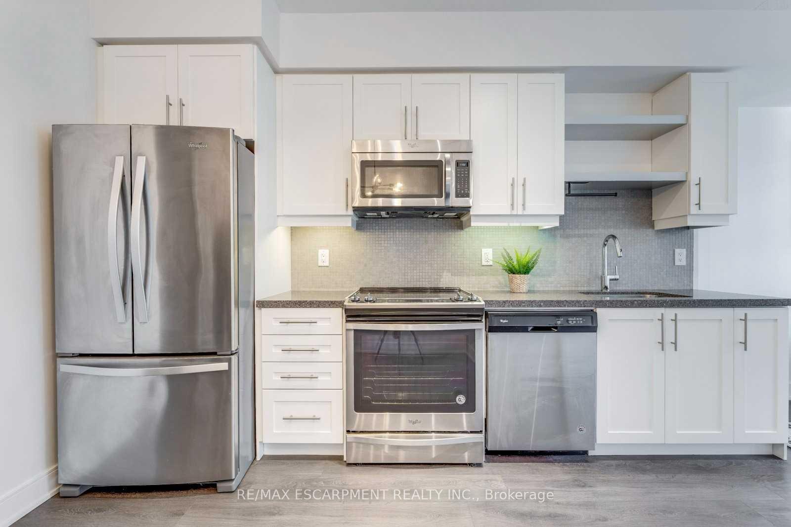 Photo 10 of Unit Lph32, 525 Adelaide Street, Toronto, Waterfront Communities — HOMEH