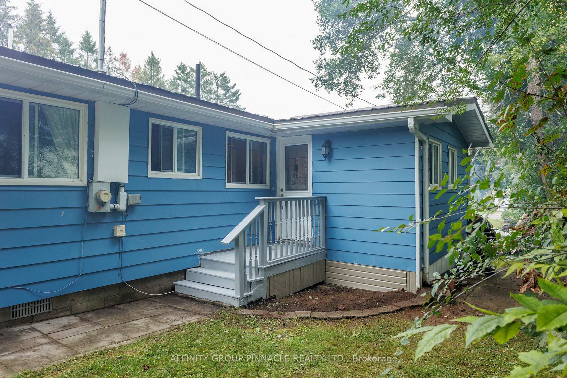Photo 2 of 124 Cameron Drive, Kawartha Lakes, Fenelon — HOMEH