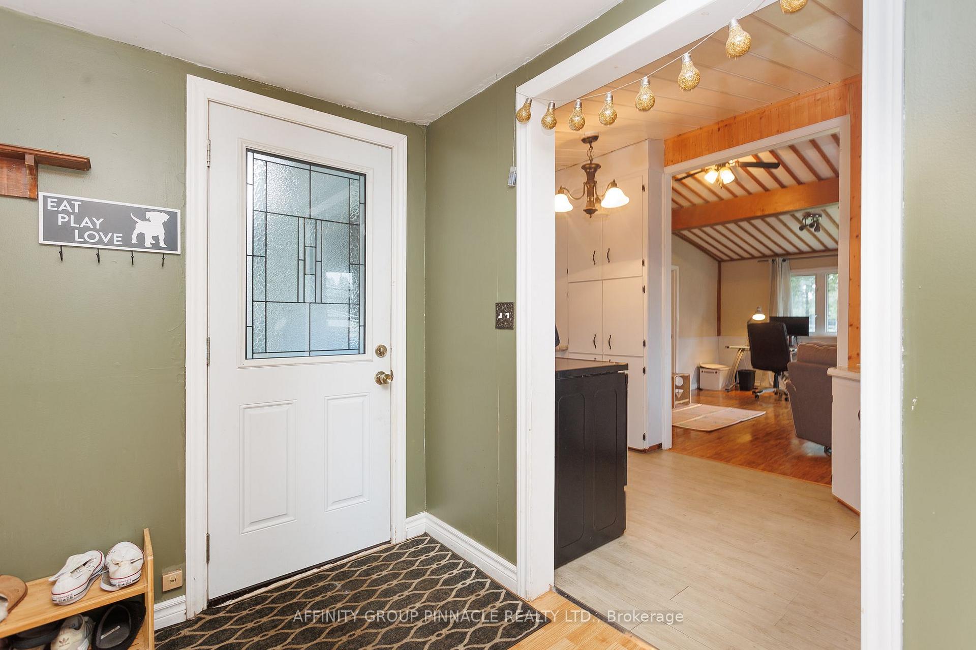 Photo 4 of 124 Cameron Drive, Kawartha Lakes, Fenelon — HOMEH