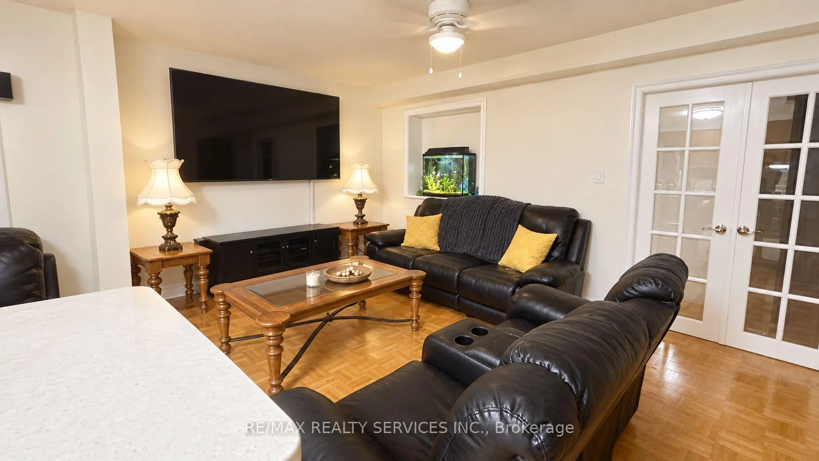 Photo 9 of 39 Cadillac Crescent, Brampton, Fletcher's Meadow — HOMEH