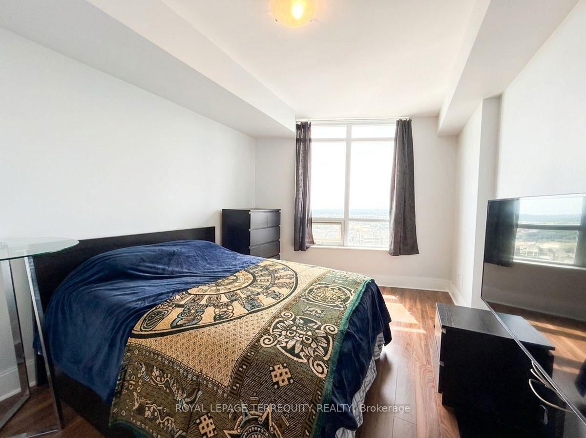 Photo 4 of Unit 2810, 330 Burnhamthorpe Road W, Mississauga, City Centre — HOMEH