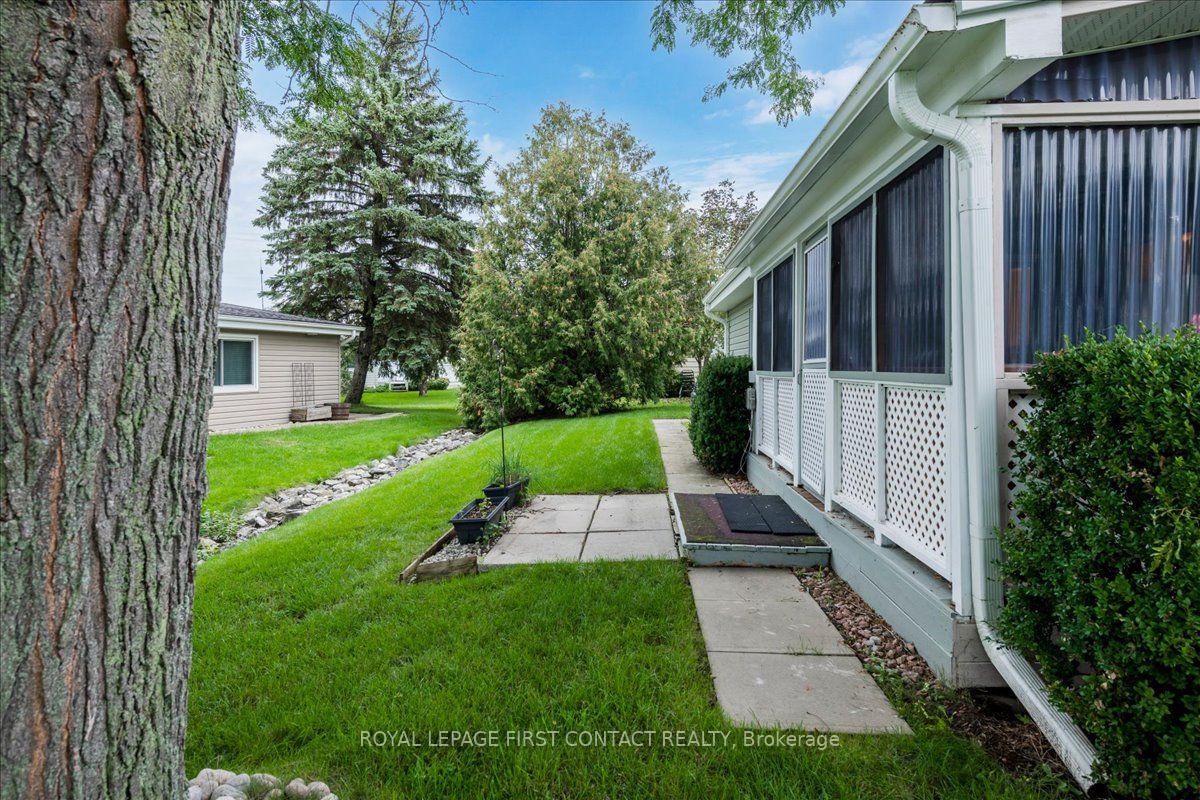 Photo 19 of 40 Corner Brook Trail, Innisfil, Rural Innisfil — HOMEH